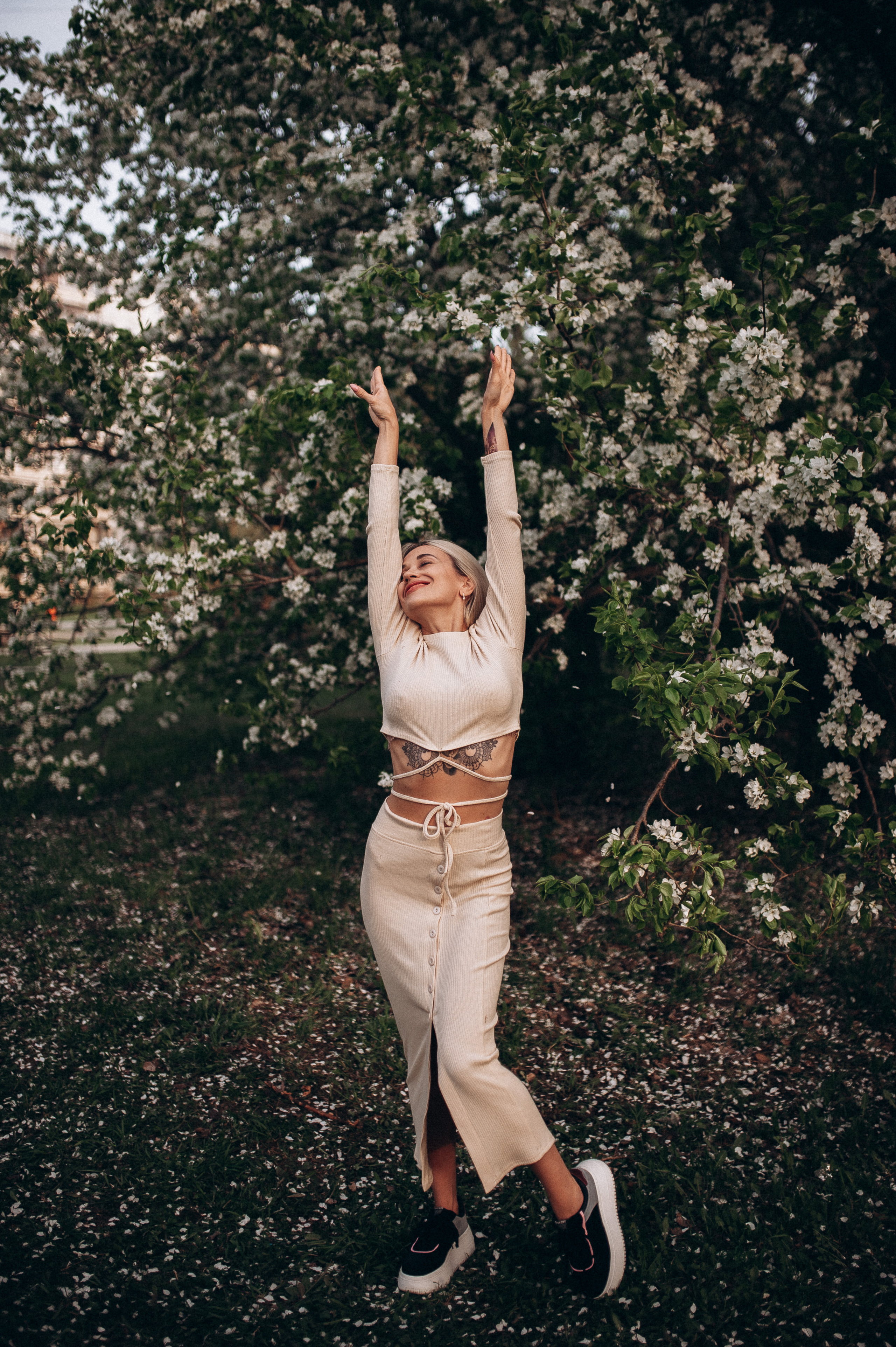 Рома и Саша. В цветении. Главная