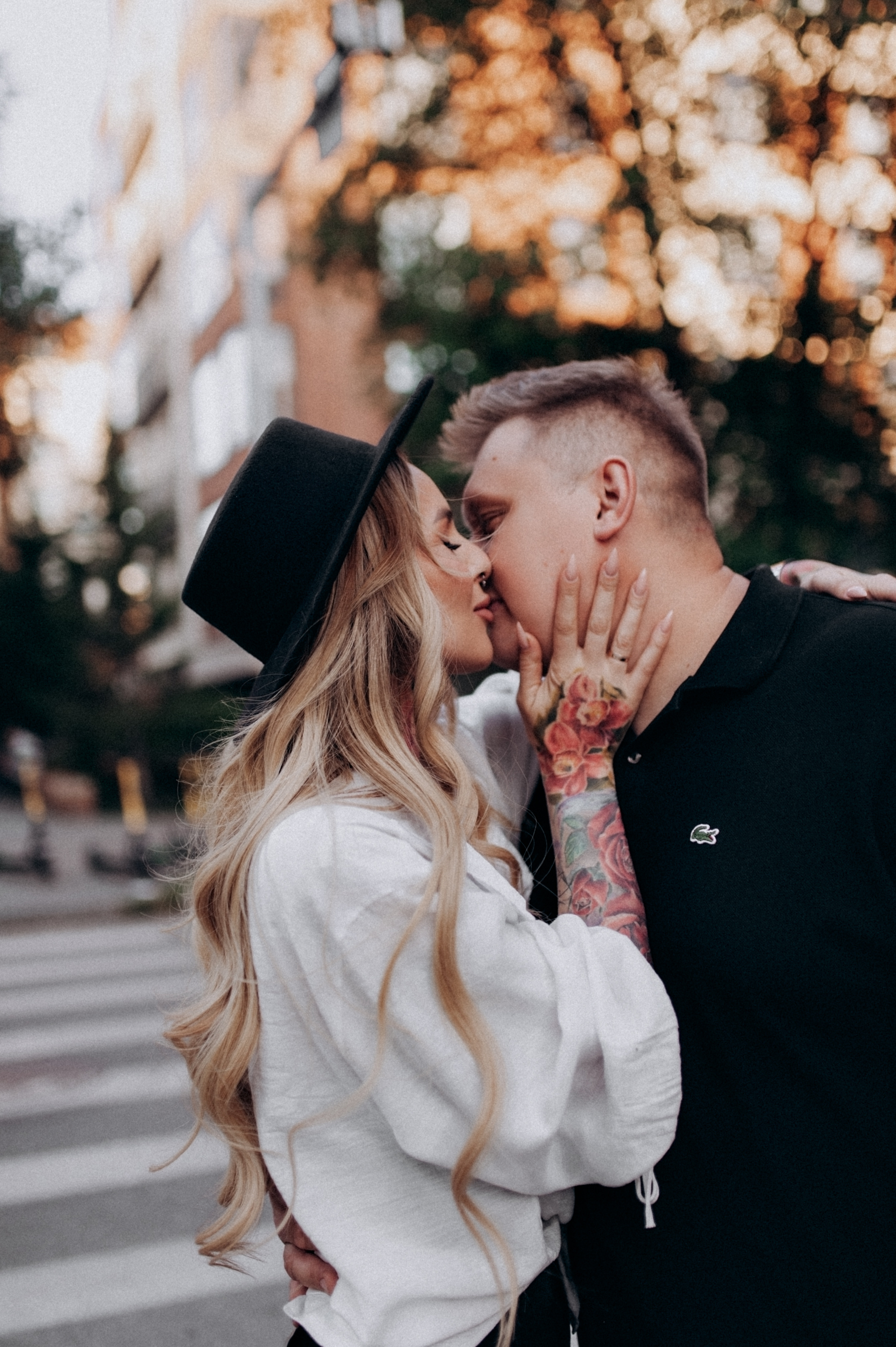 Лёша и Света. Прогулка. Главная