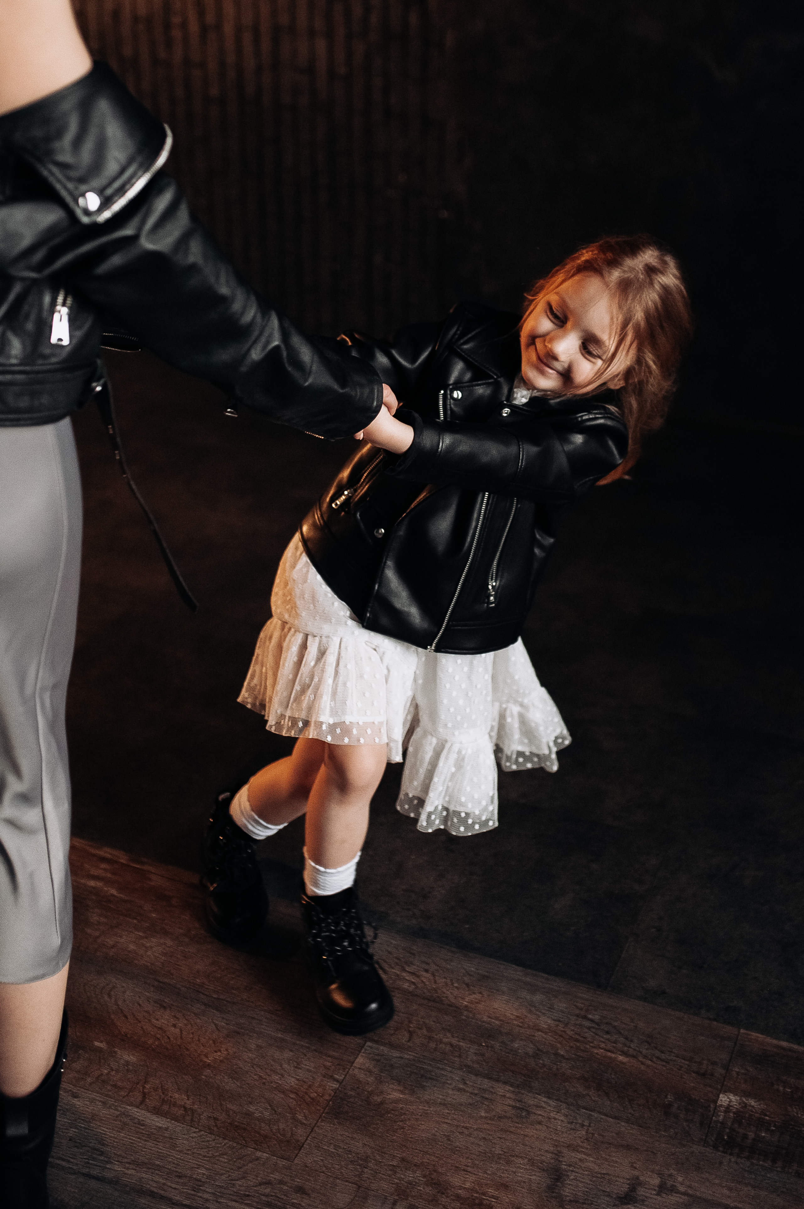 Лена и Алина. Студия. Главная