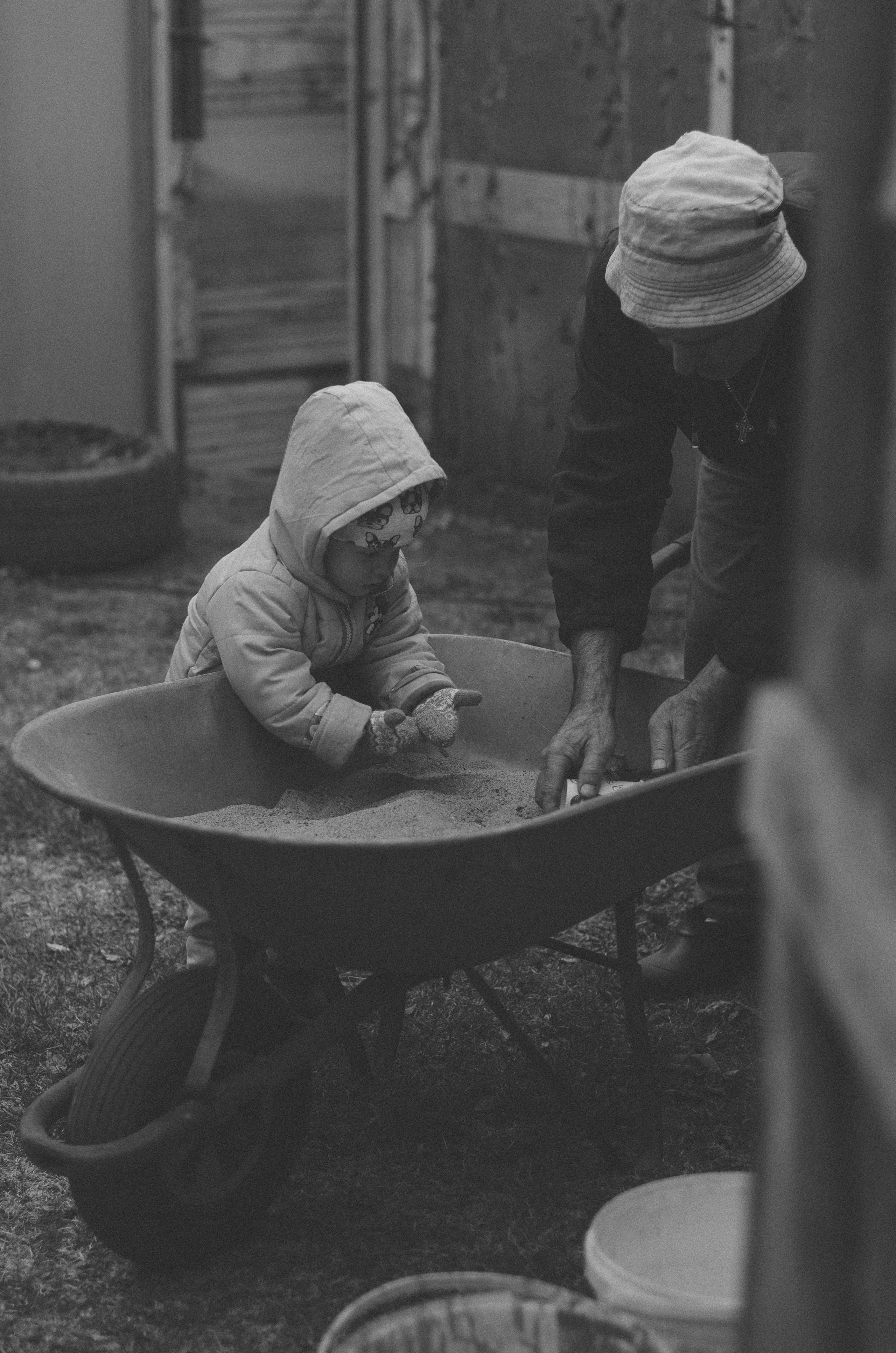 У дедушки. Главная