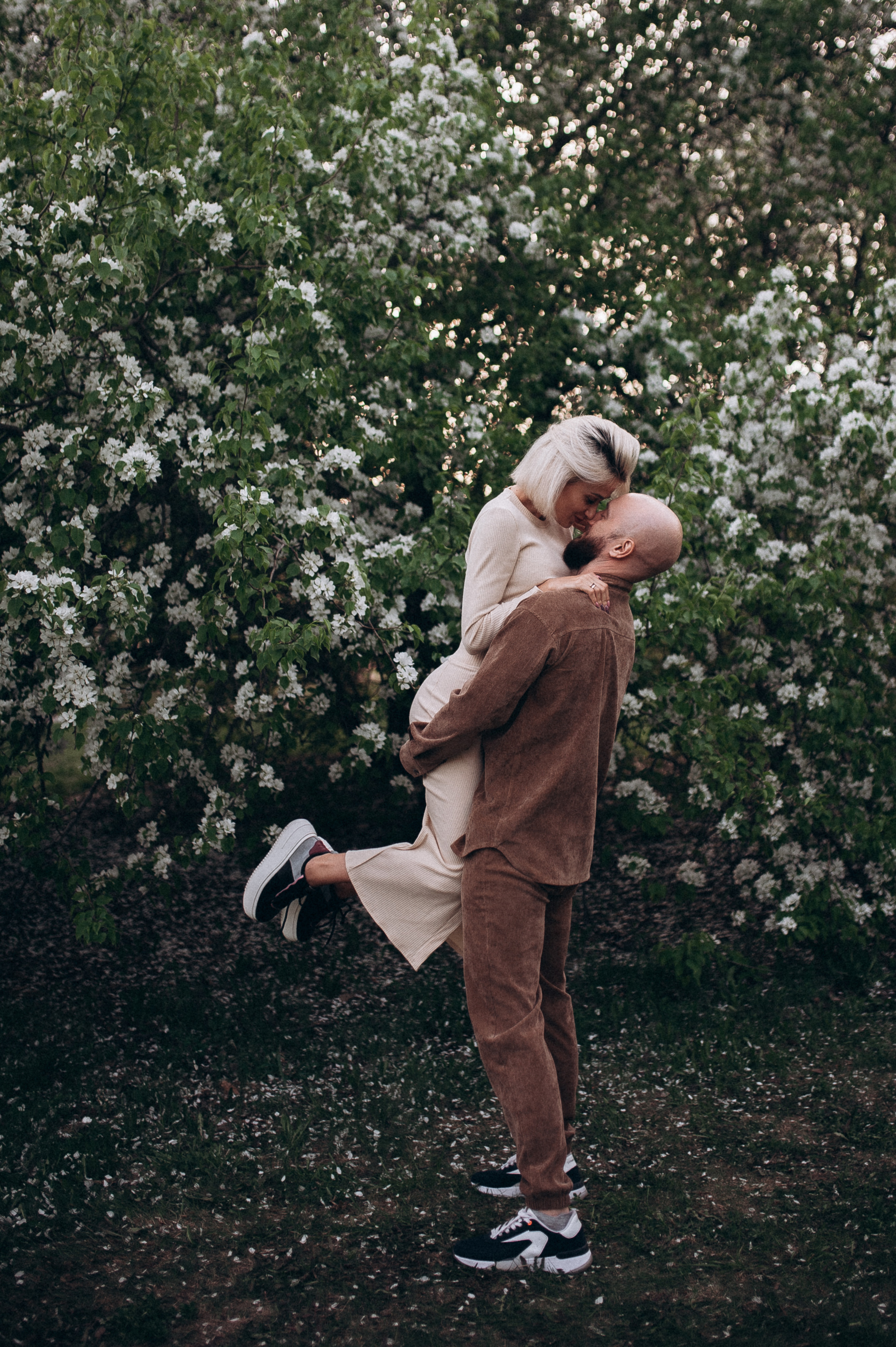 Рома и Саша. В цветении. Главная