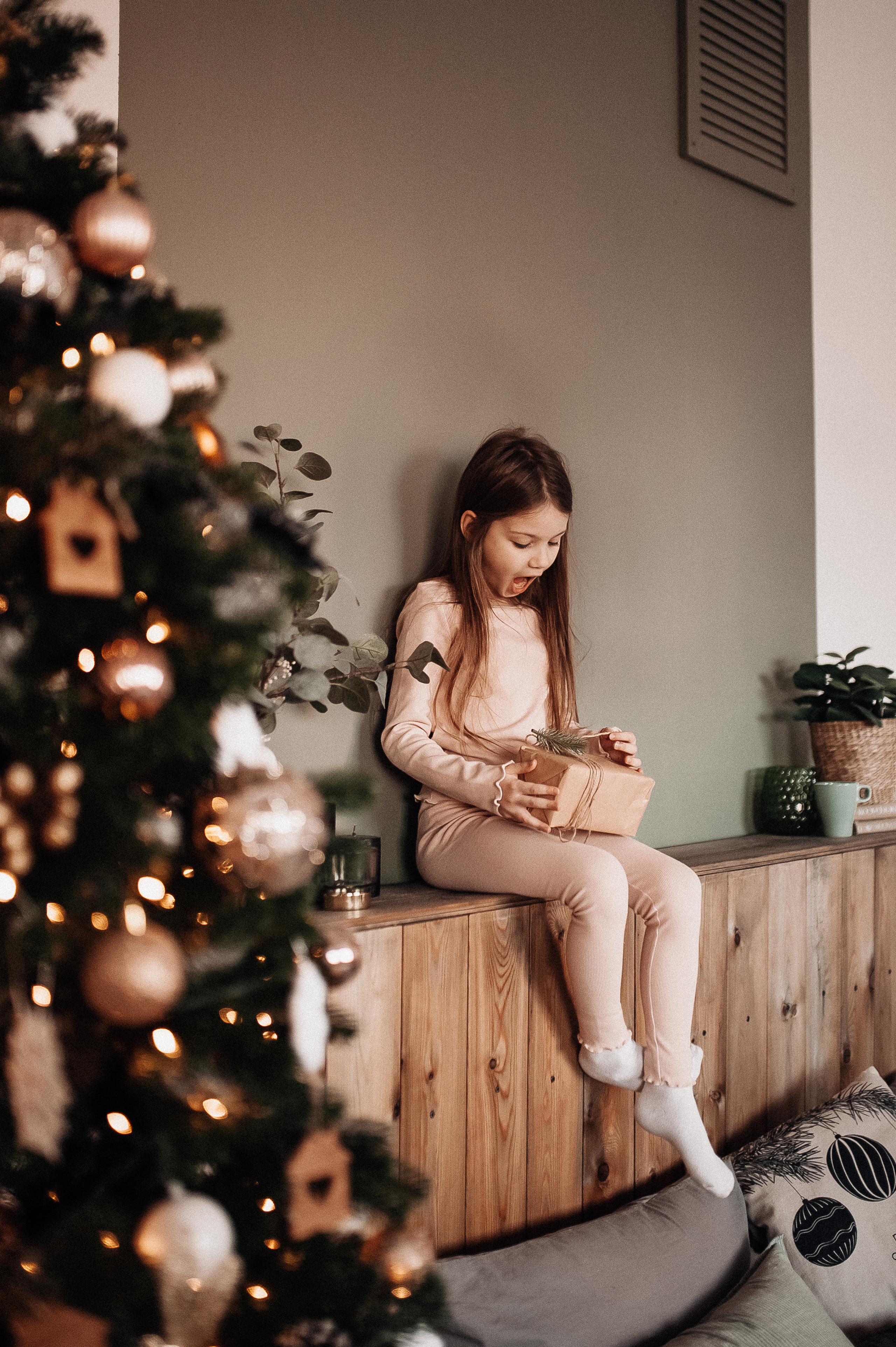 Денис, Таня, Женя и Никита. Новогодняя. Главная