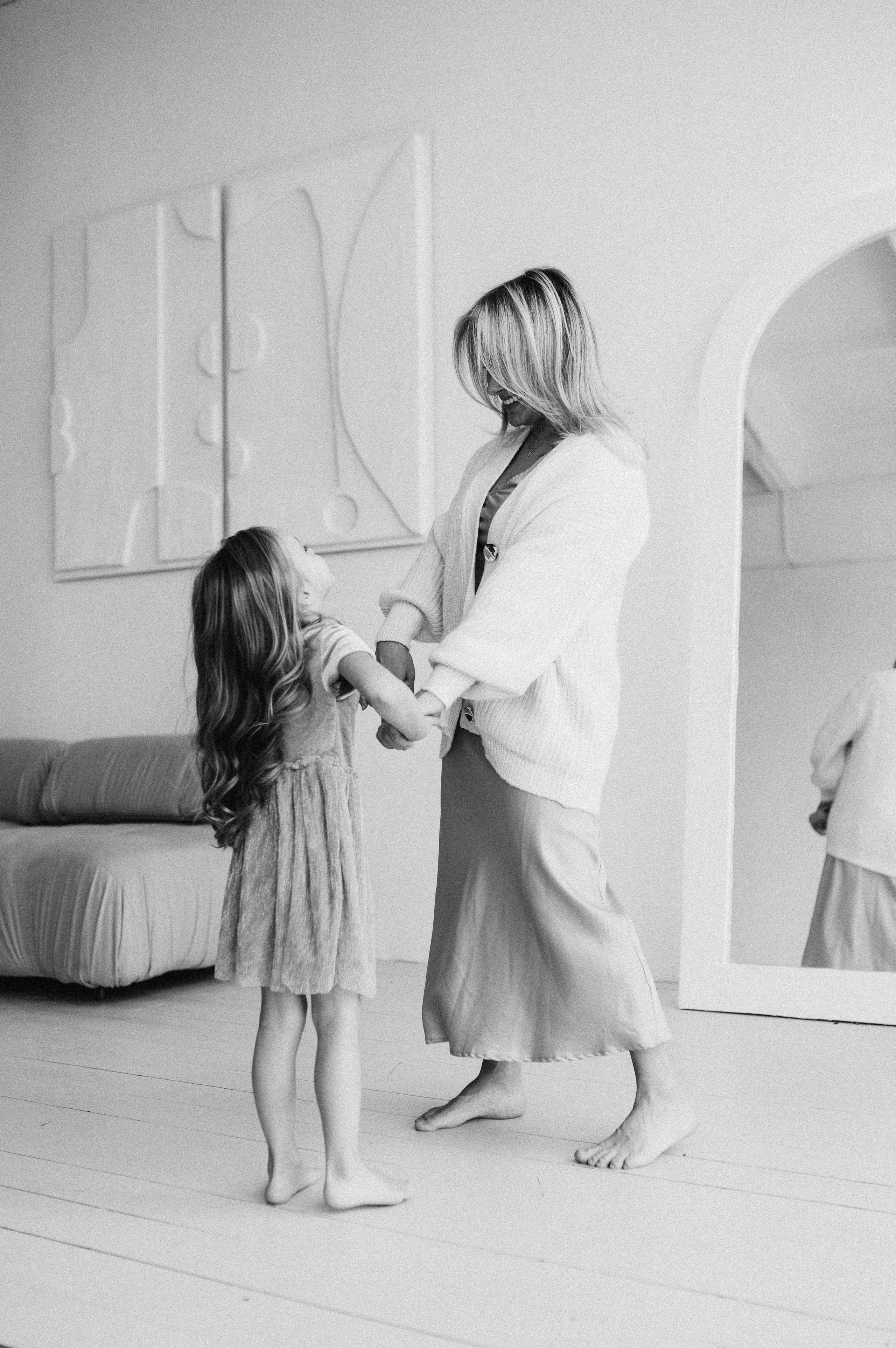 Саша и Полина. Студия. Главная