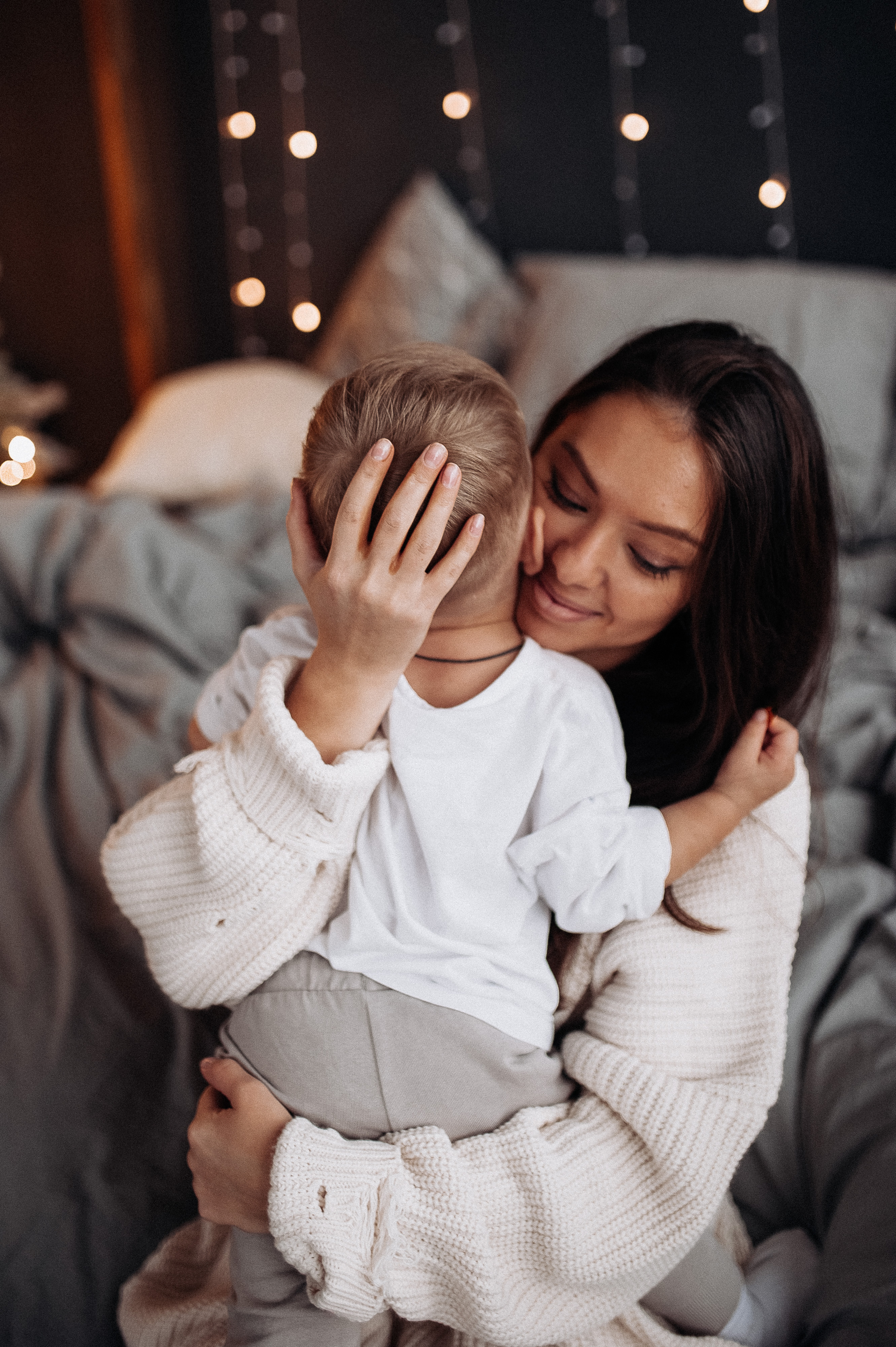 Вика и Матвей. Новогодняя. Главная