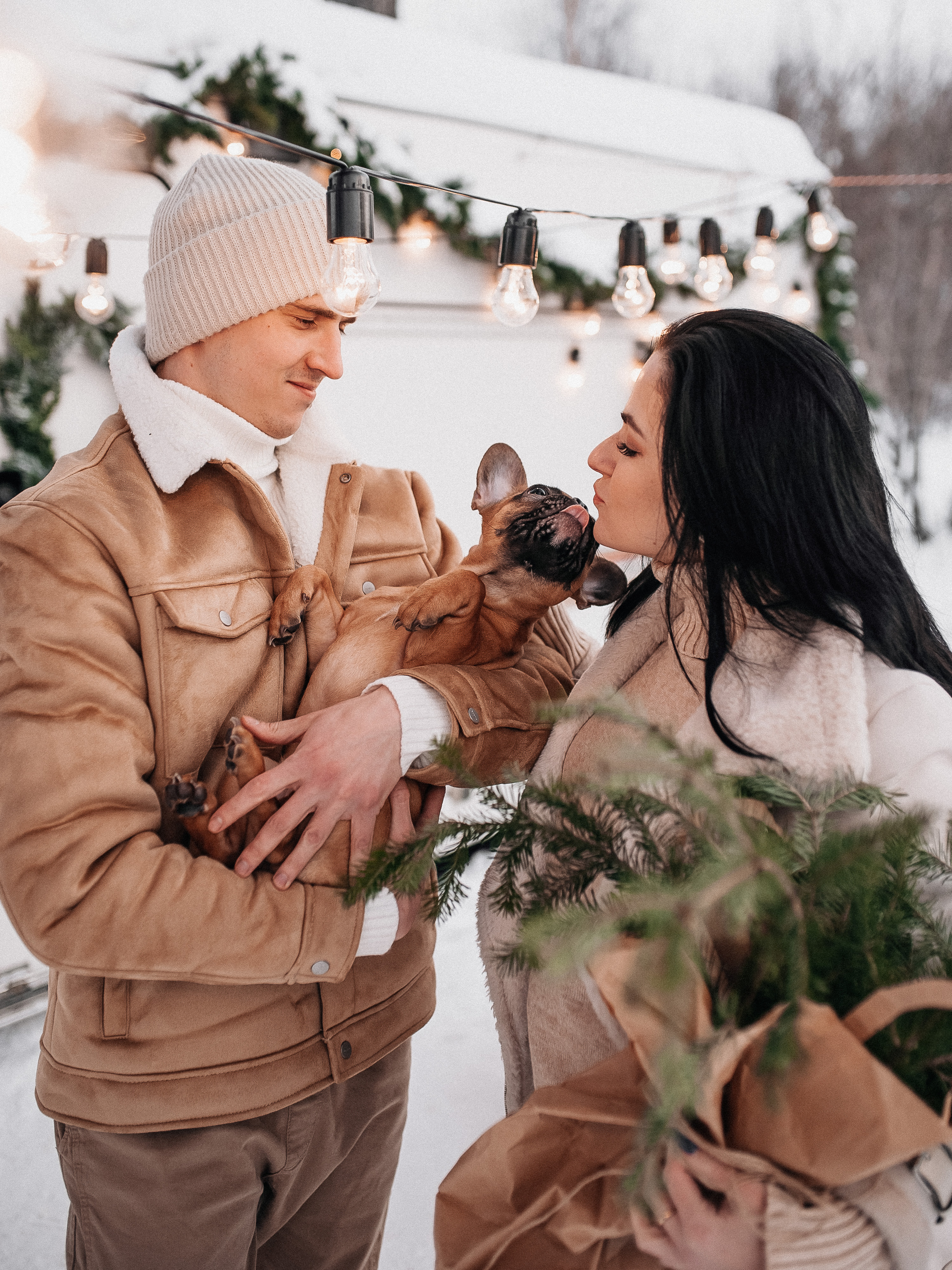 Матвей, Катя и Стелла. Кемпер. Главная