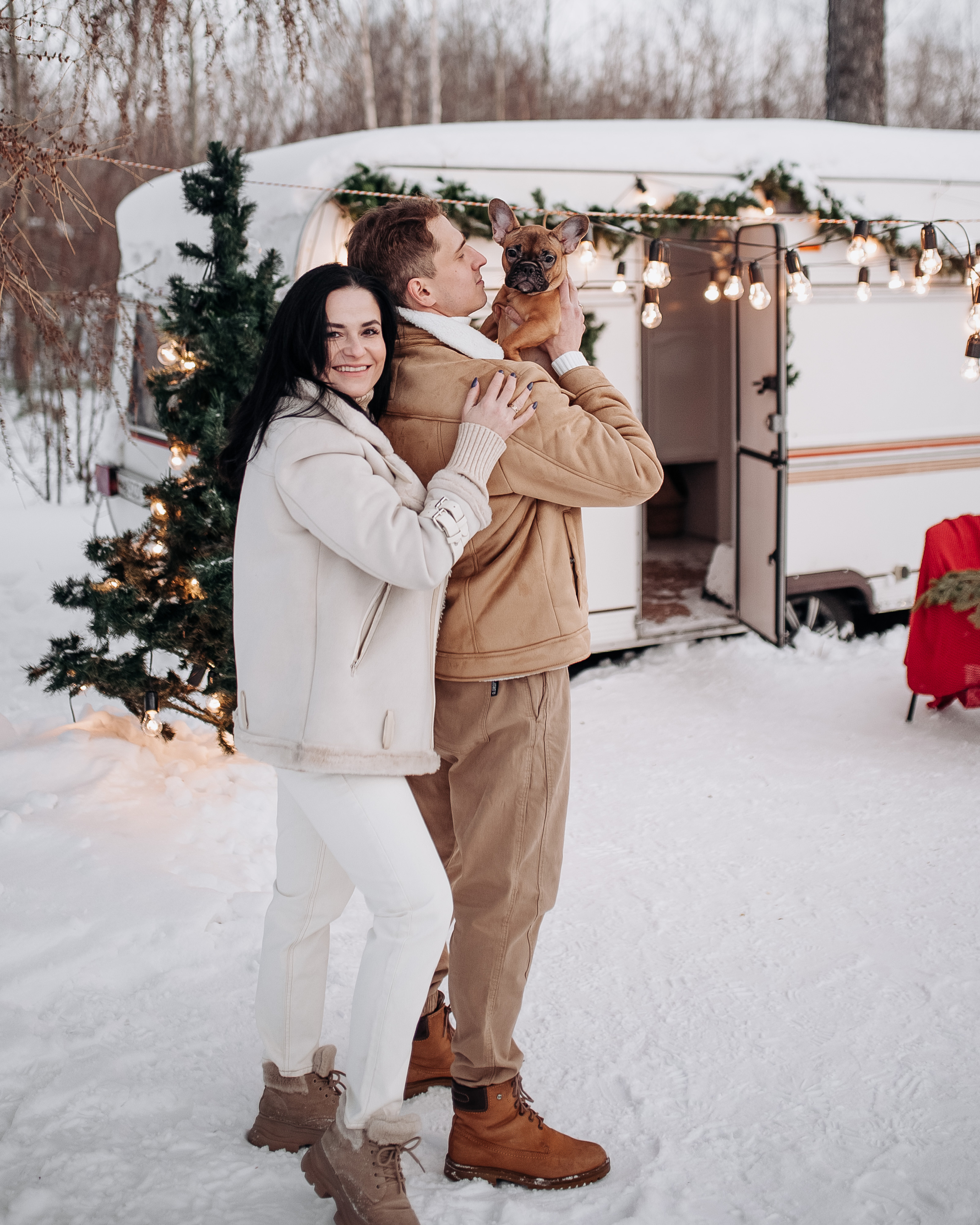 Матвей, Катя и Стелла. Кемпер. Главная