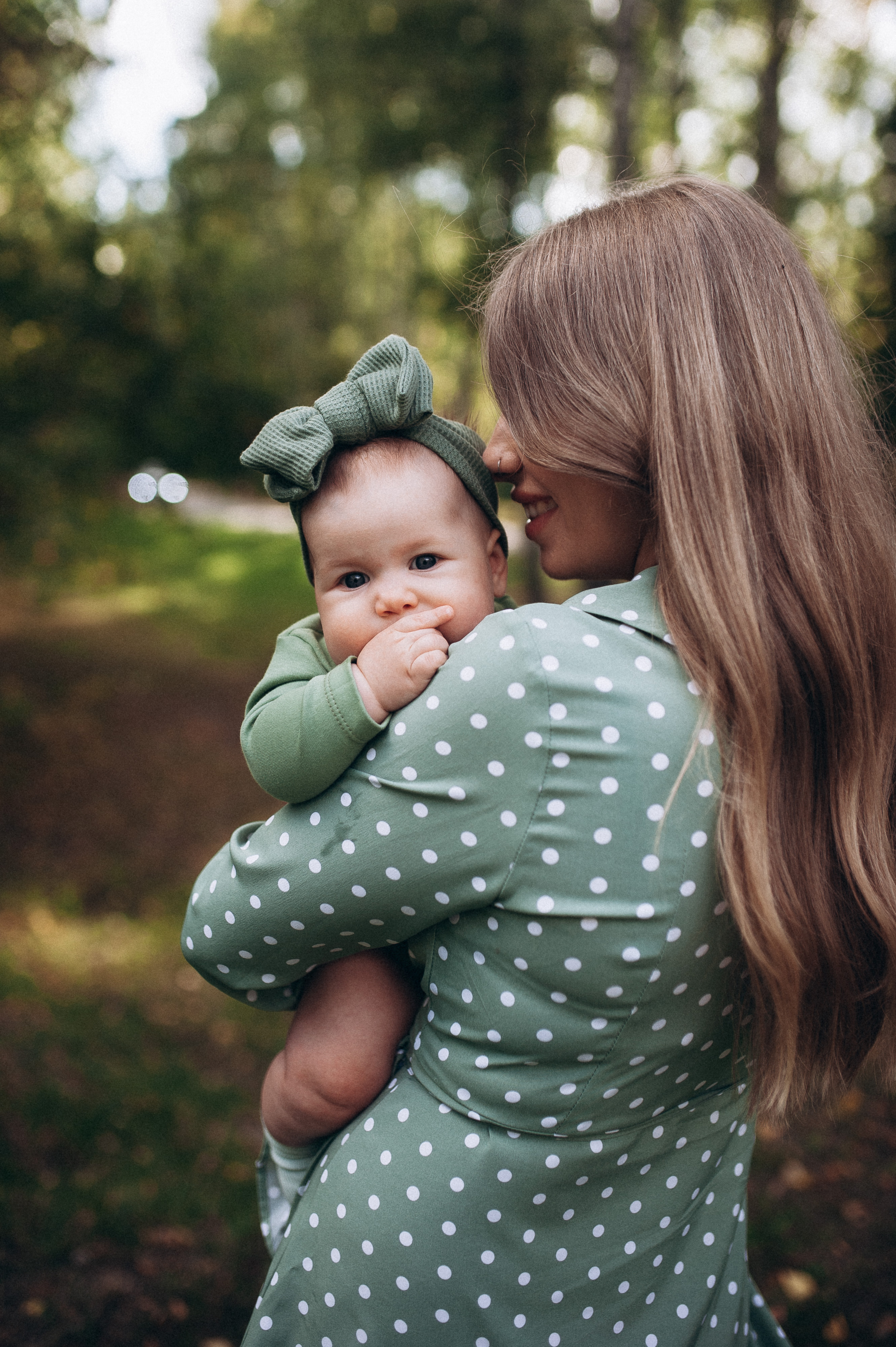 Сергей, Рита и Тоня. Прогулка. Главная