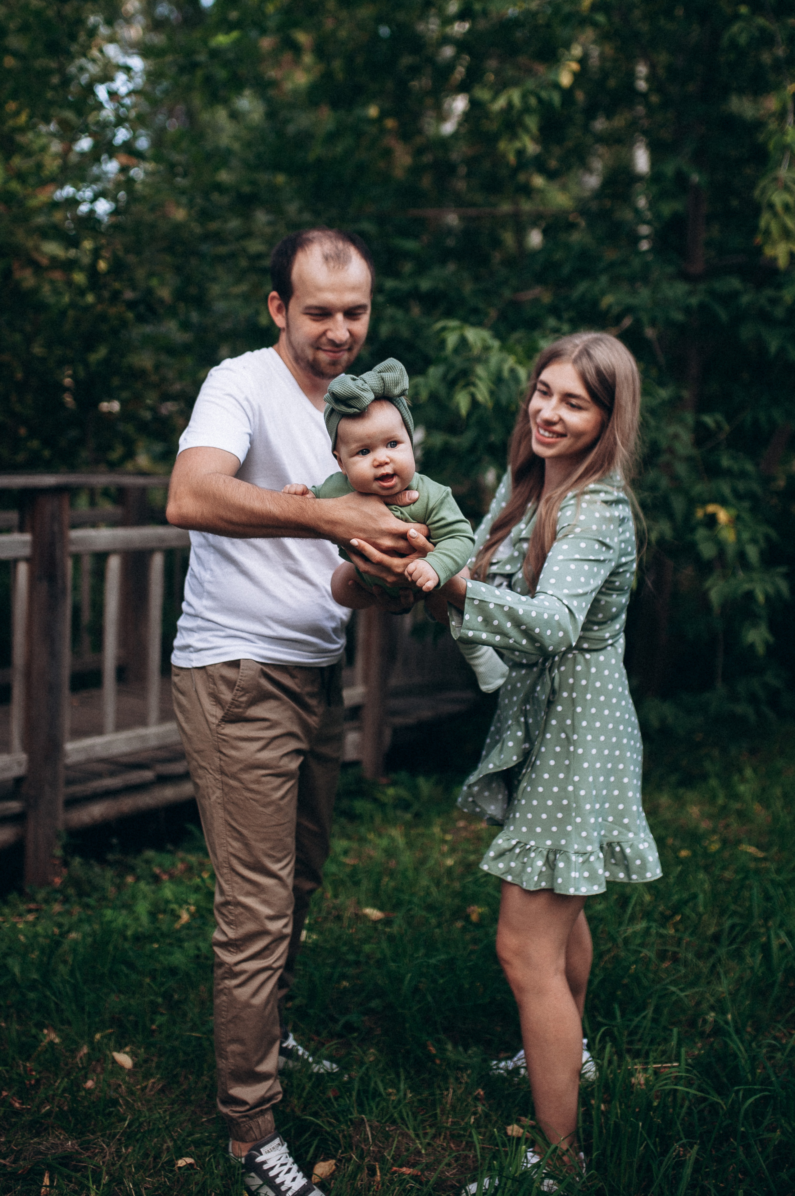 Сергей, Рита и Тоня. Прогулка. Главная