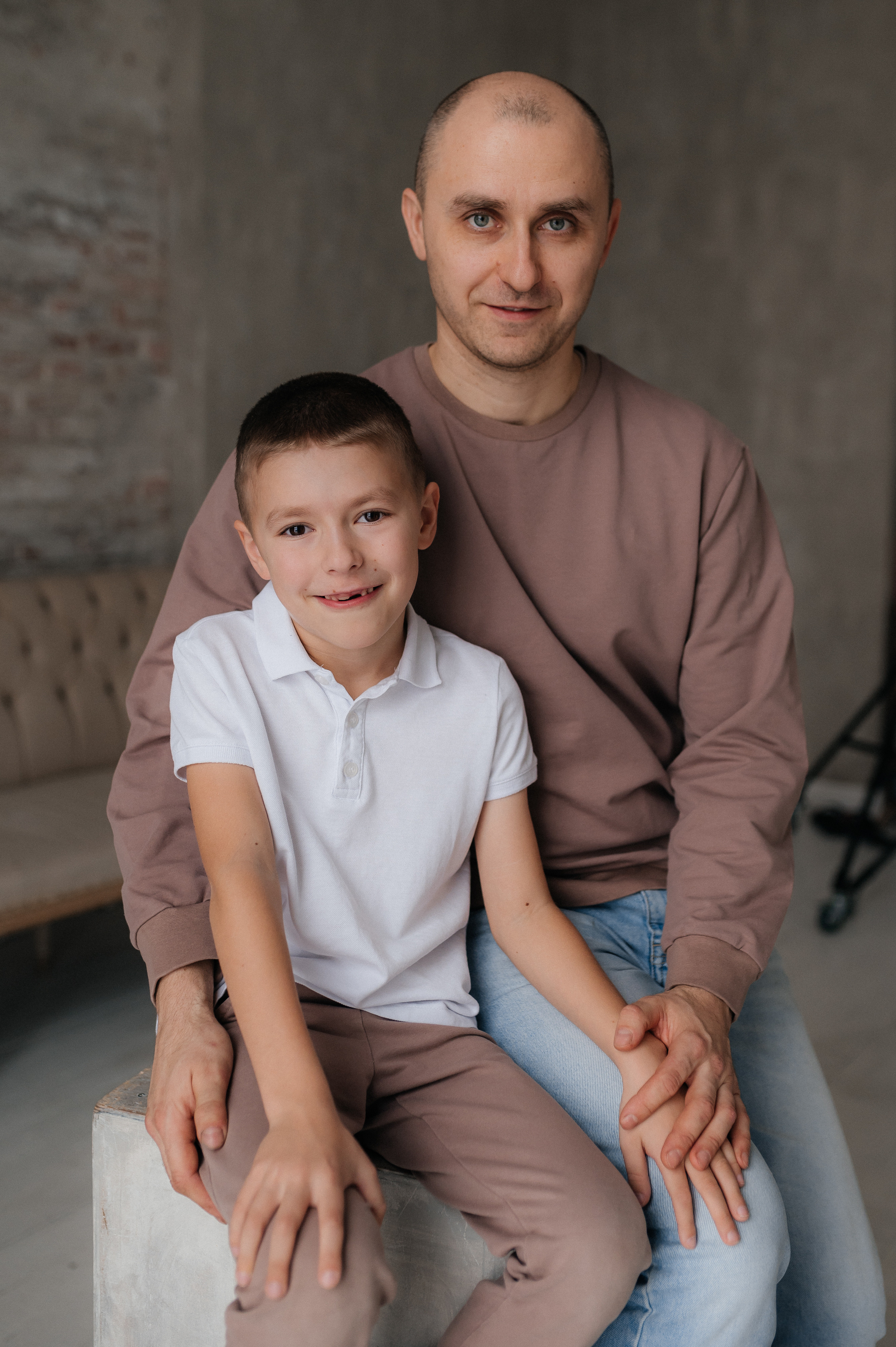 Алексей, Даша, Кирилл и Аня. Главная