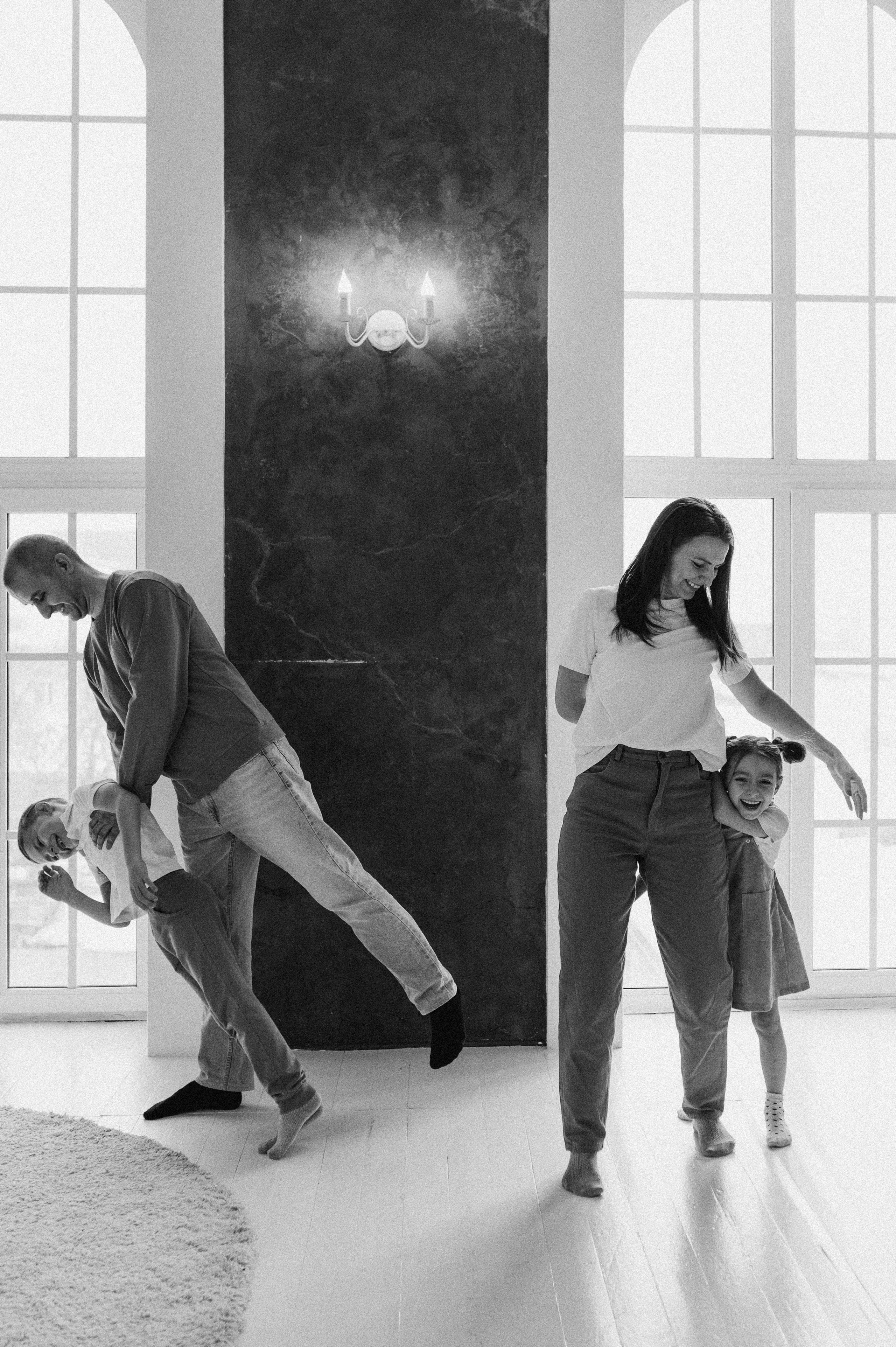 Алексей, Даша, Кирилл и Аня. Главная