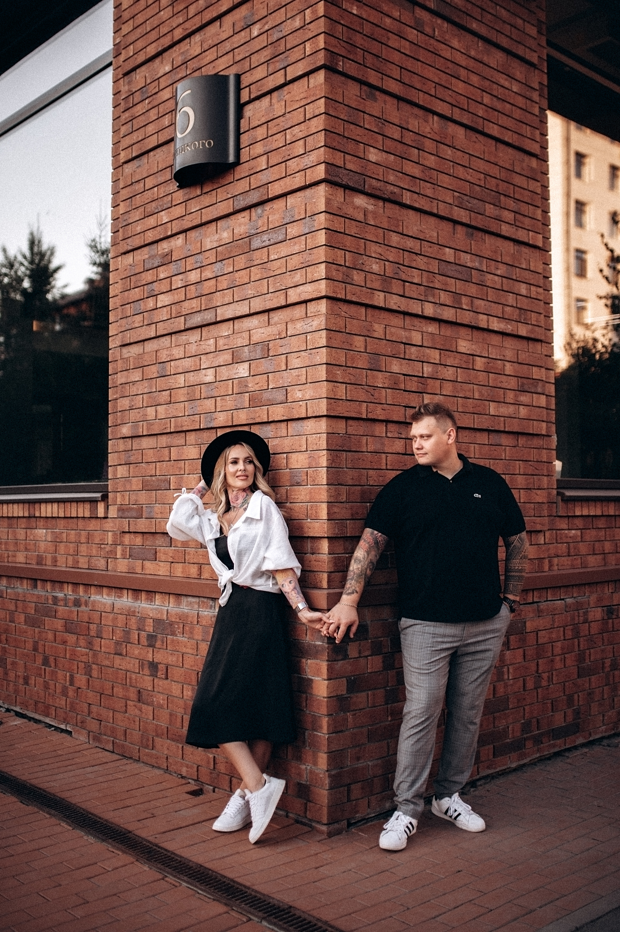 Лёша и Света. Прогулка. Главная