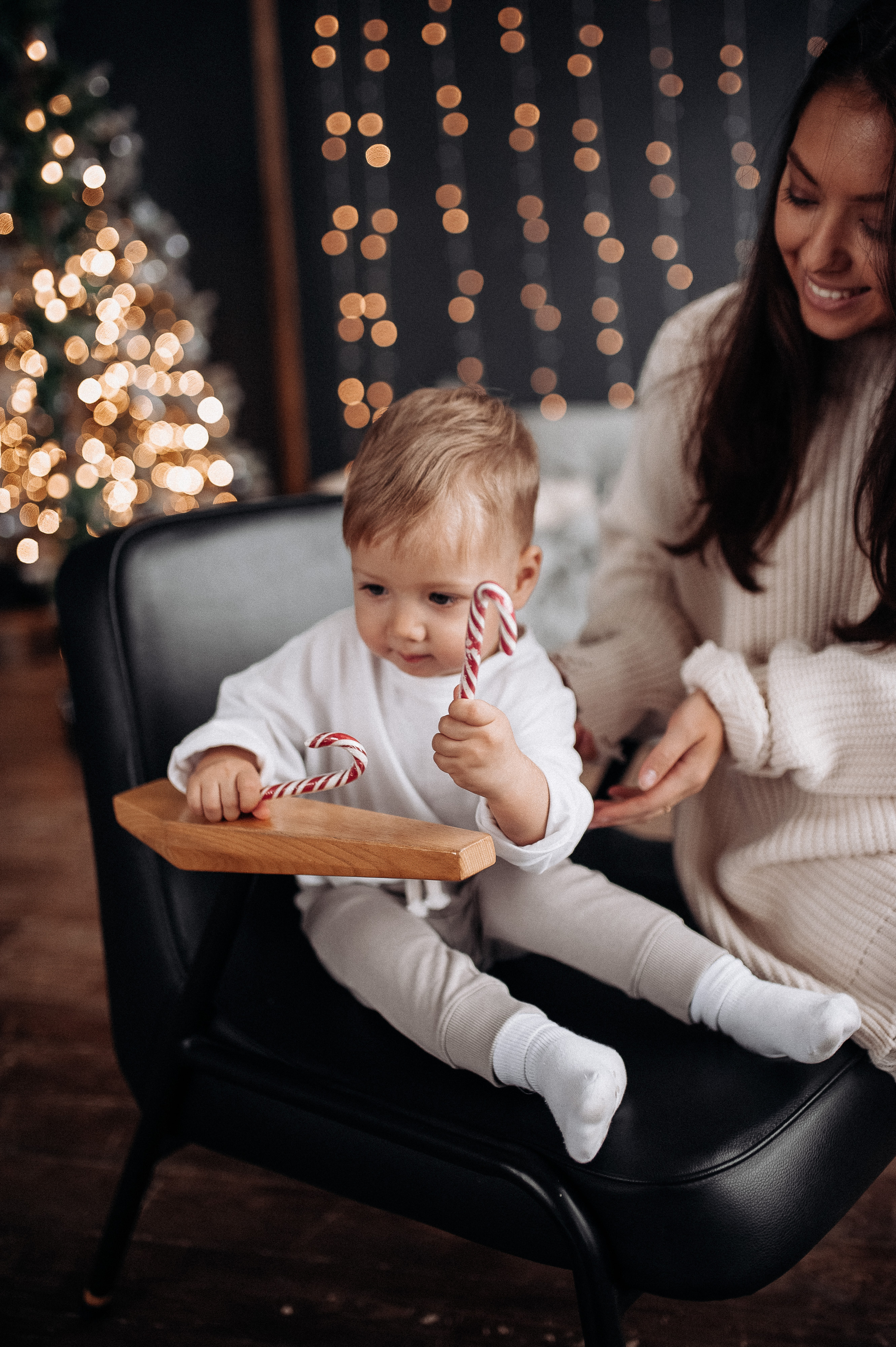 Вика и Матвей. Новогодняя. Главная