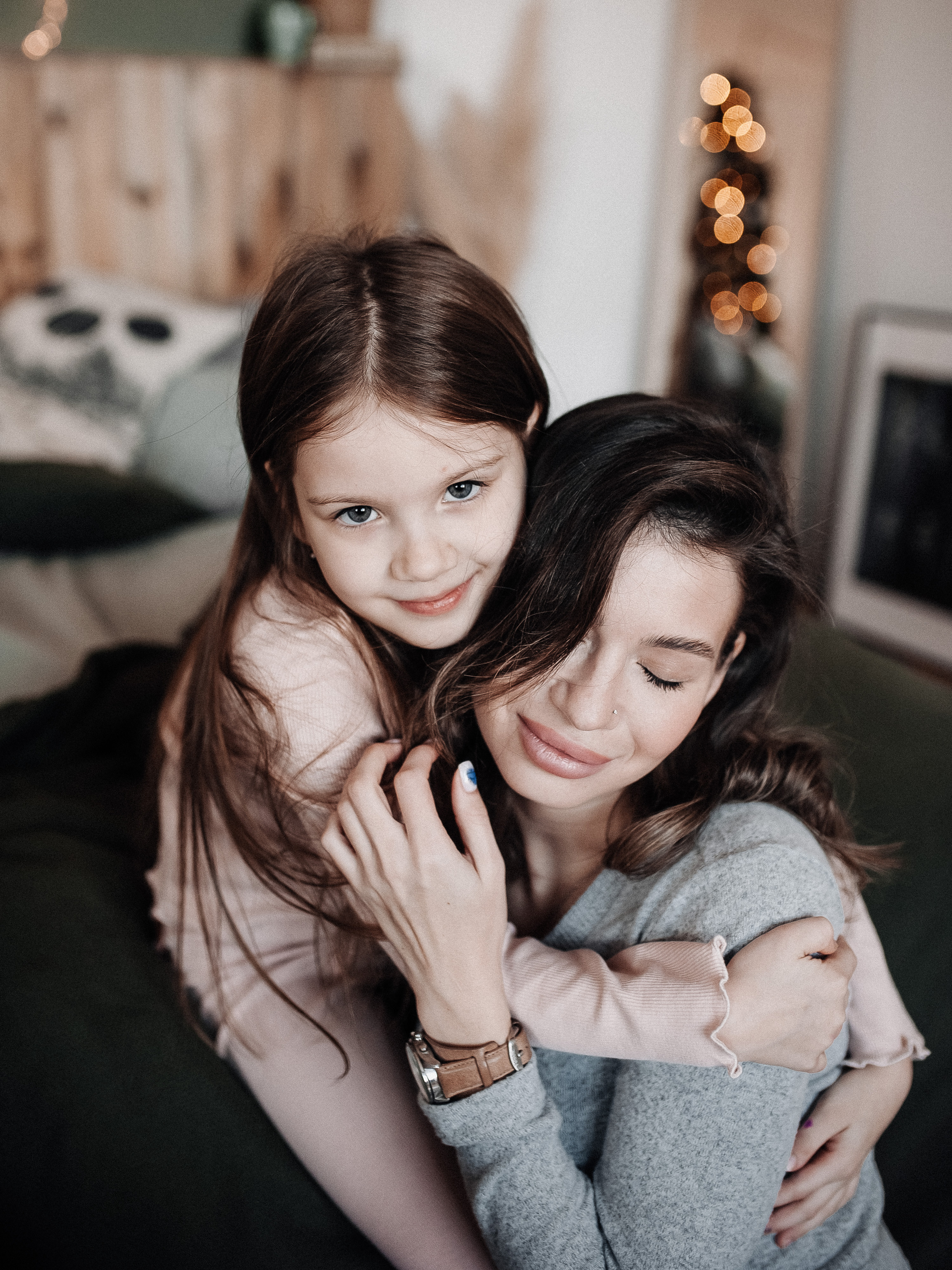 Денис, Таня, Женя и Никита. Новогодняя. Главная