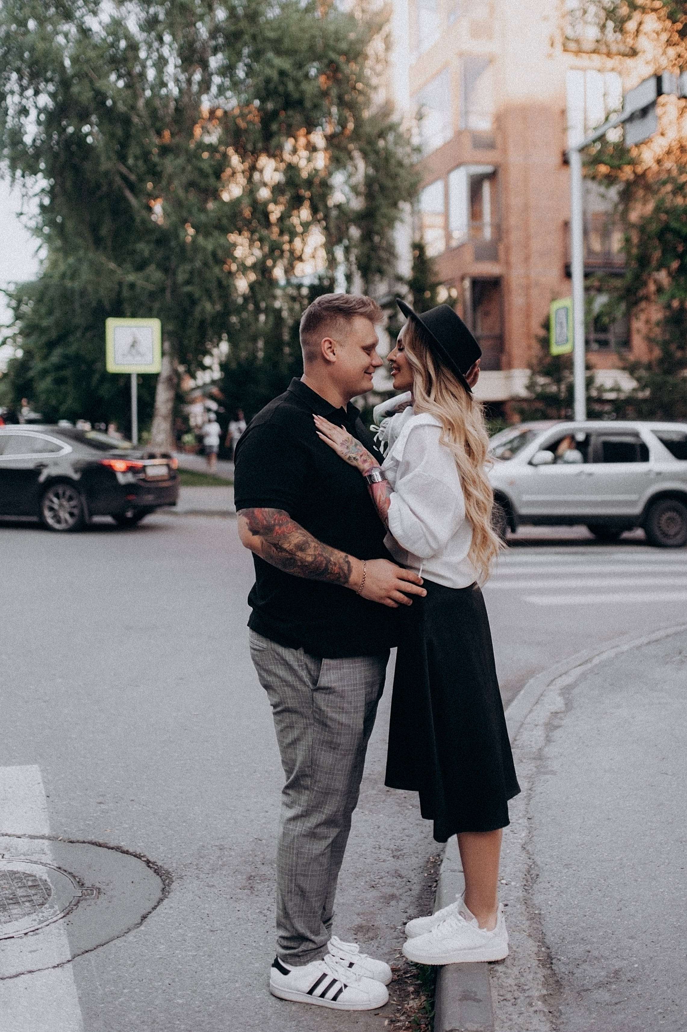 Лёша и Света. Прогулка. Главная