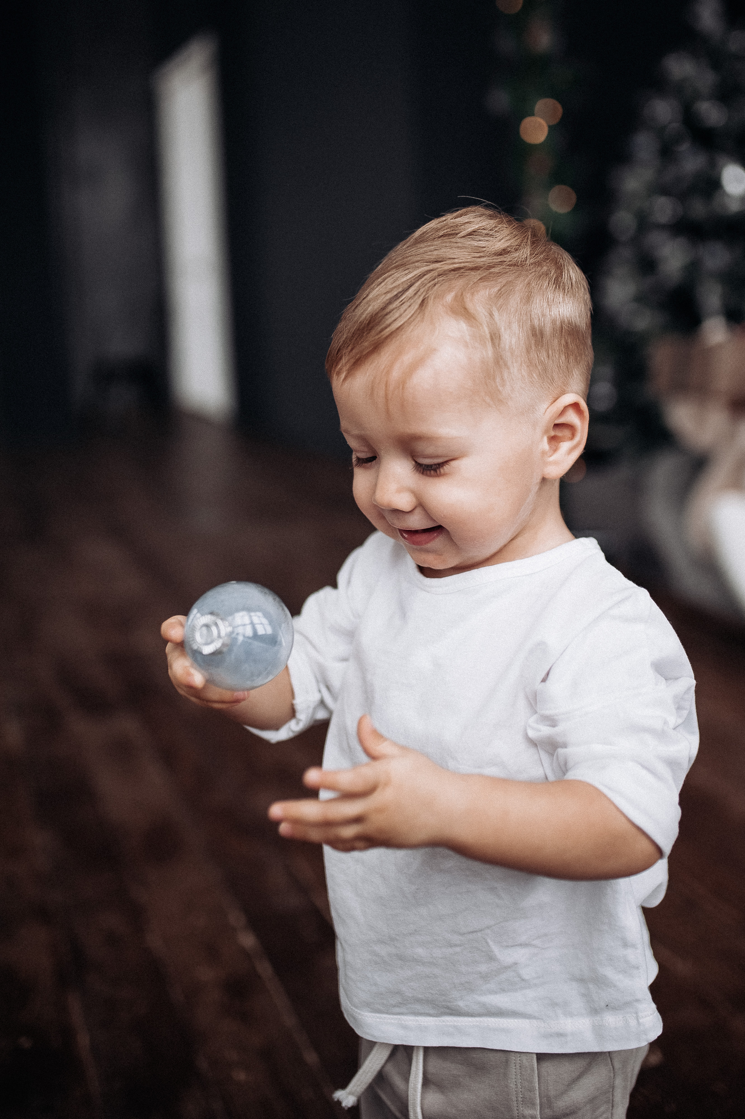 Вика и Матвей. Новогодняя. Главная