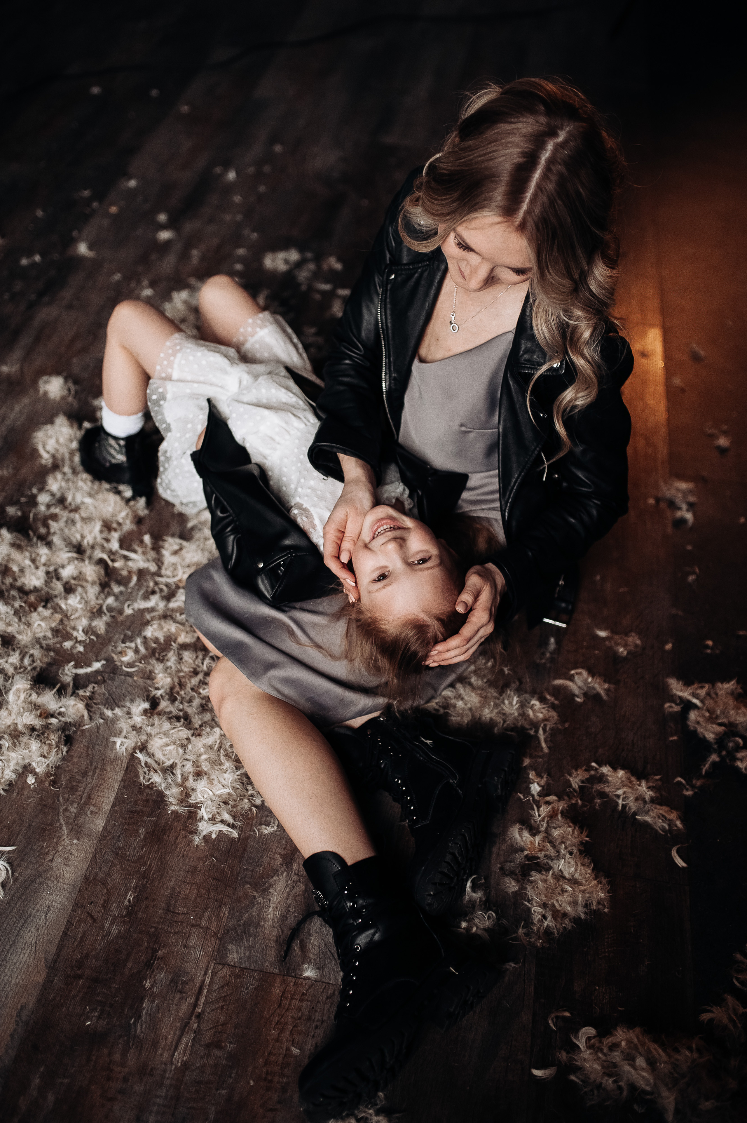 Лена и Алина. Студия. Главная