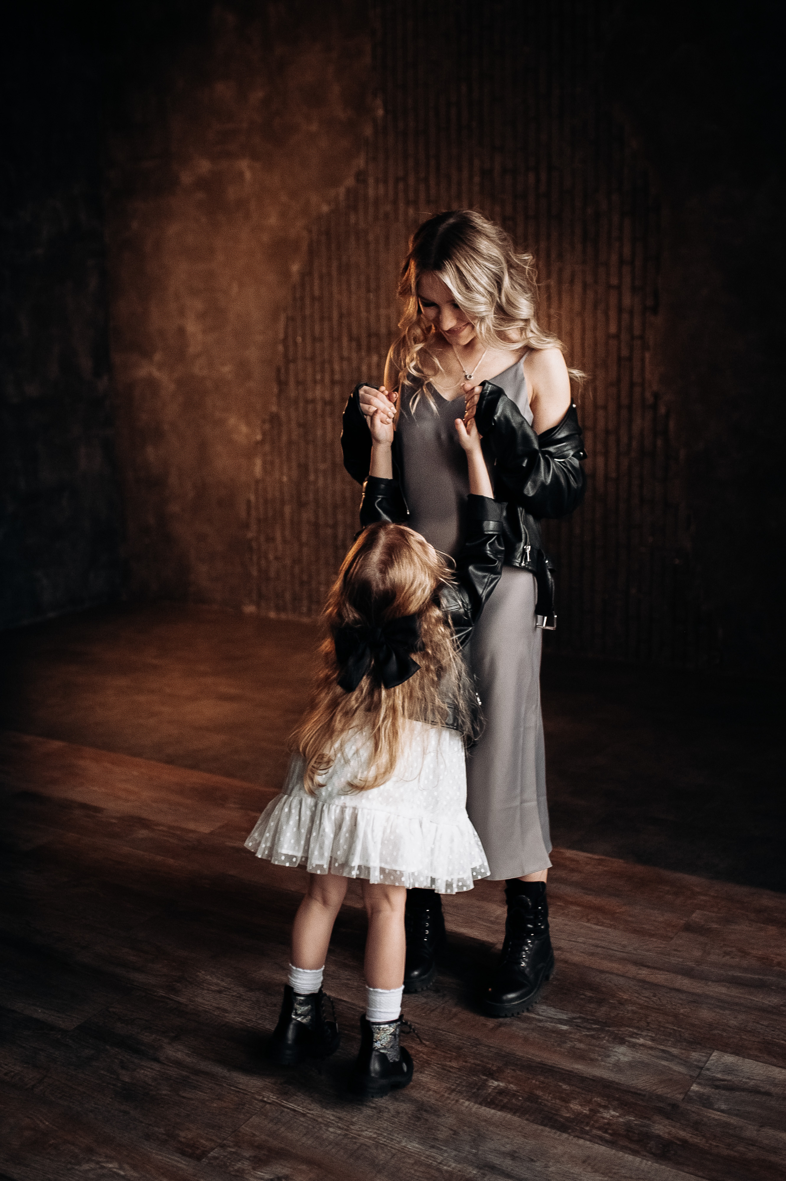 Лена и Алина. Студия. Главная