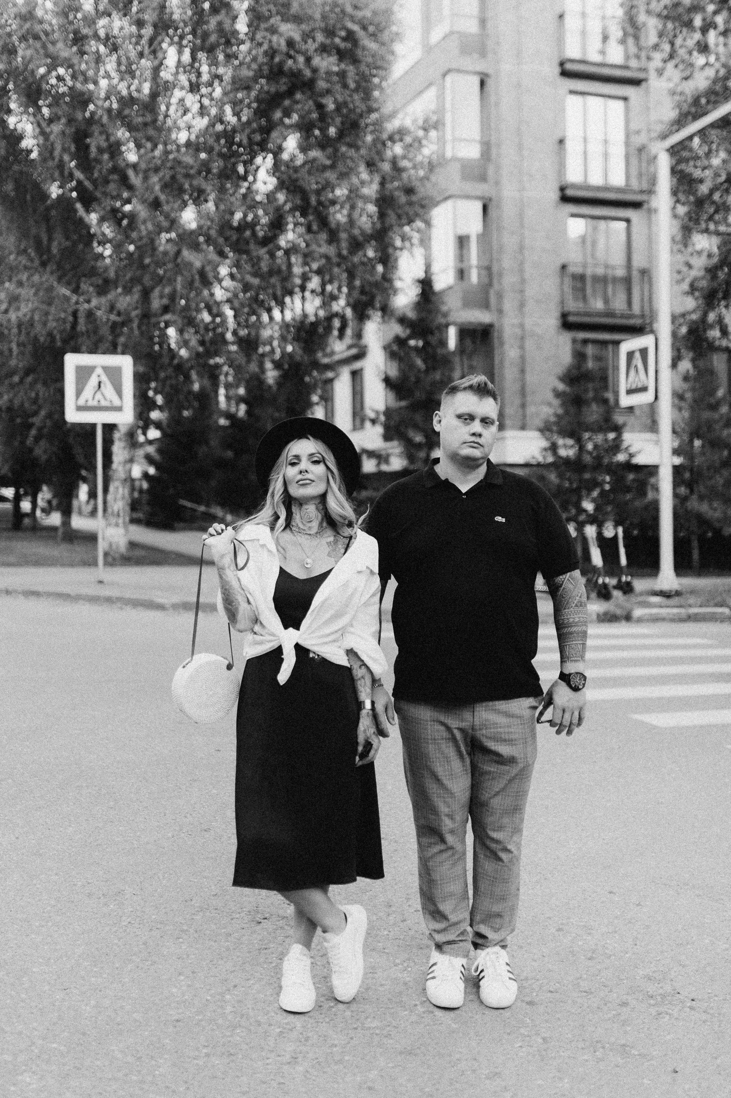 Лёша и Света. Прогулка. Главная