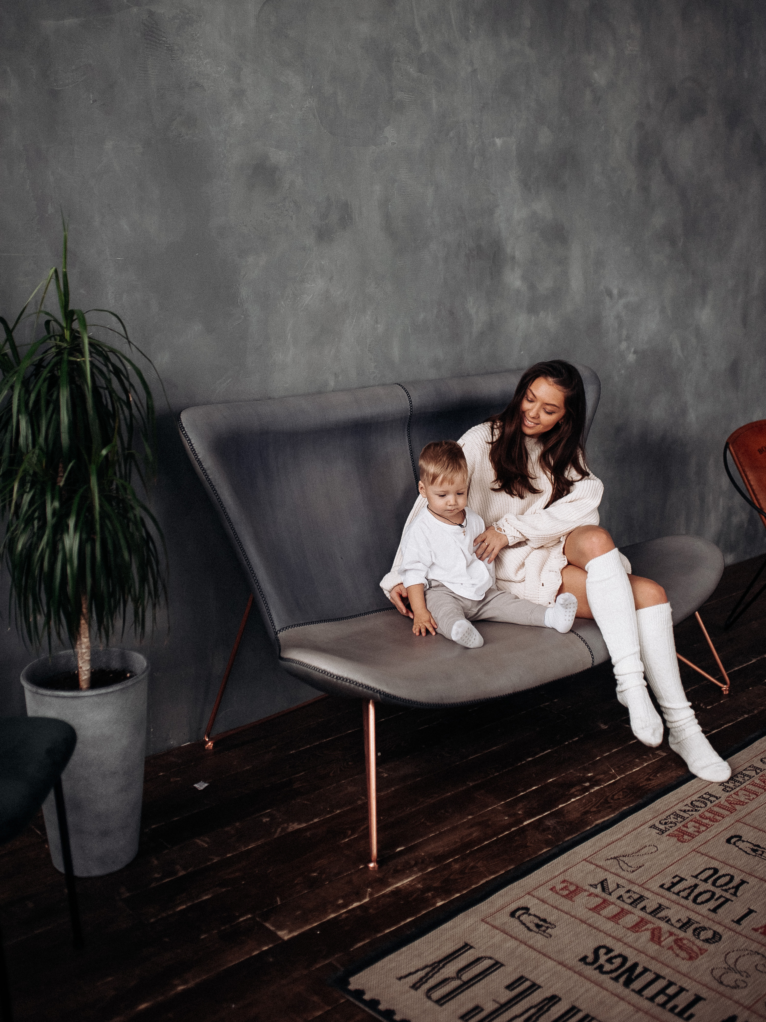 Вика и Матвей. Новогодняя. Главная