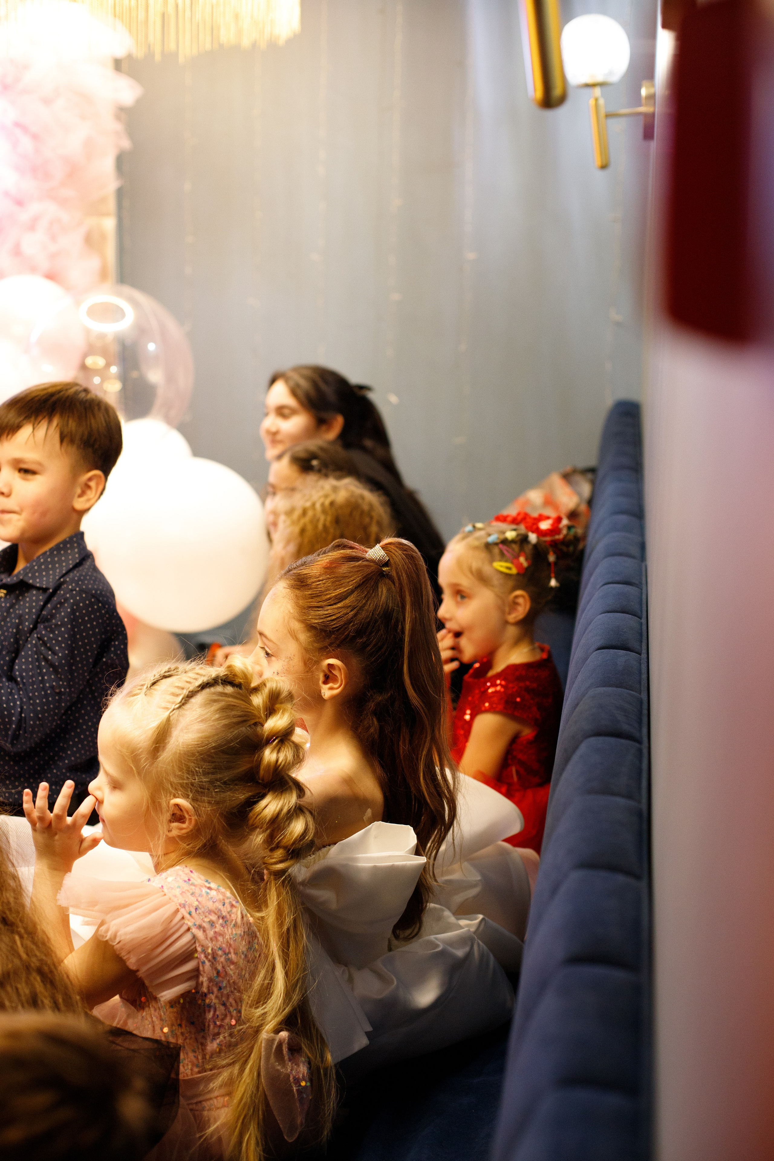 ASIA'S BIRTHDAY PARTY. Photokarish