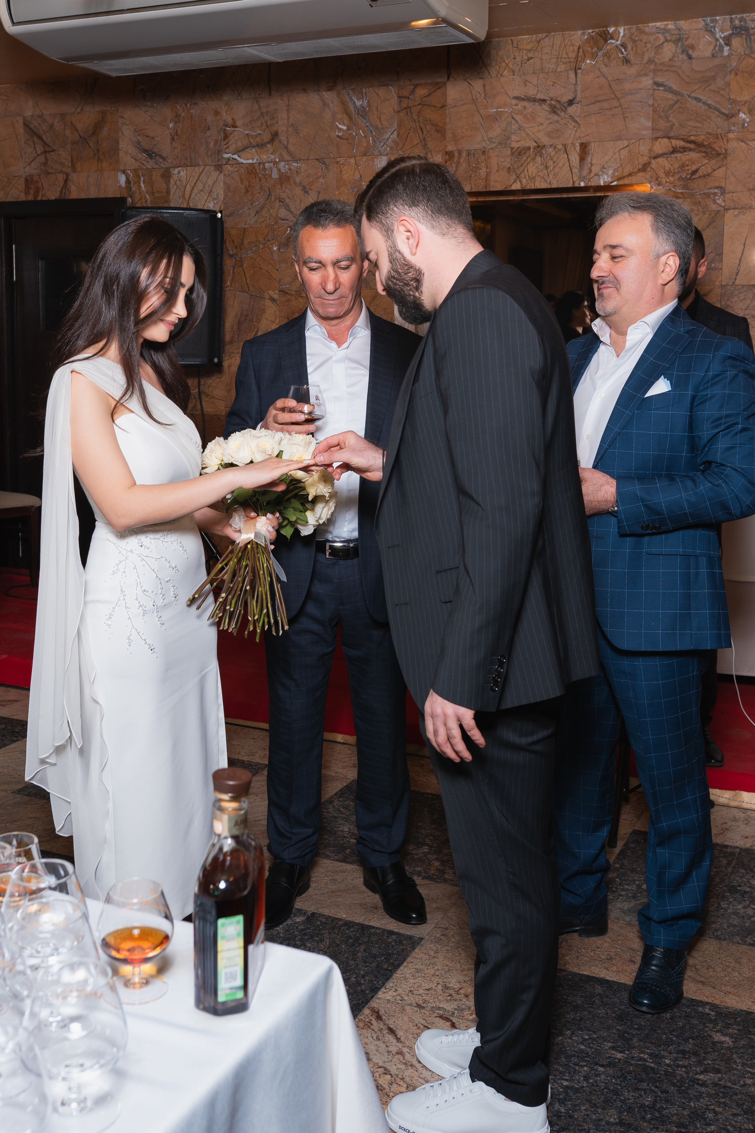 Свадебная фотосъемка в Москве – Нежные и стильные кадры | AkselPhoto. Фотограф в Москве (ЮВАО ВАО СВАО)