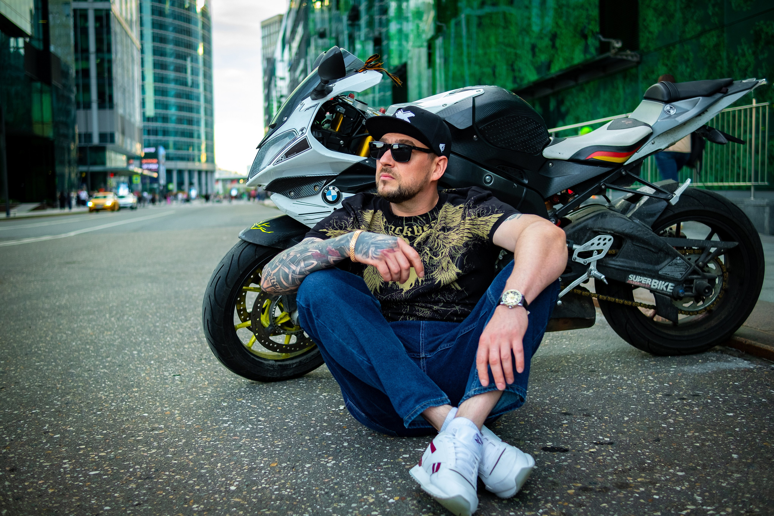 Фотосъемка для маркетплейсов с моделью в Москве и Московской области. Фотостудия в Москве LUXARTPHOTO