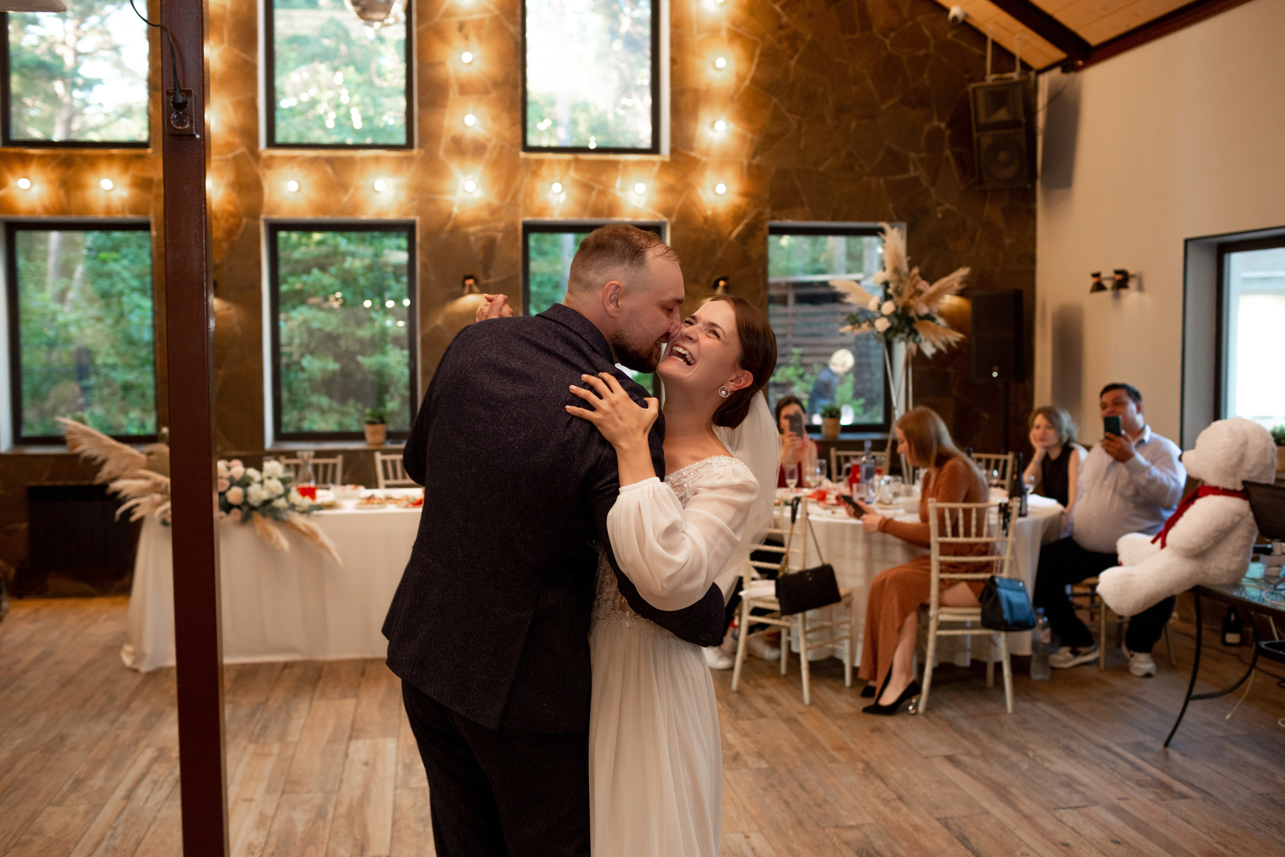 Свадебная фотопрогулка в Пушкине. Свадебный фотограф Кирилл Белый