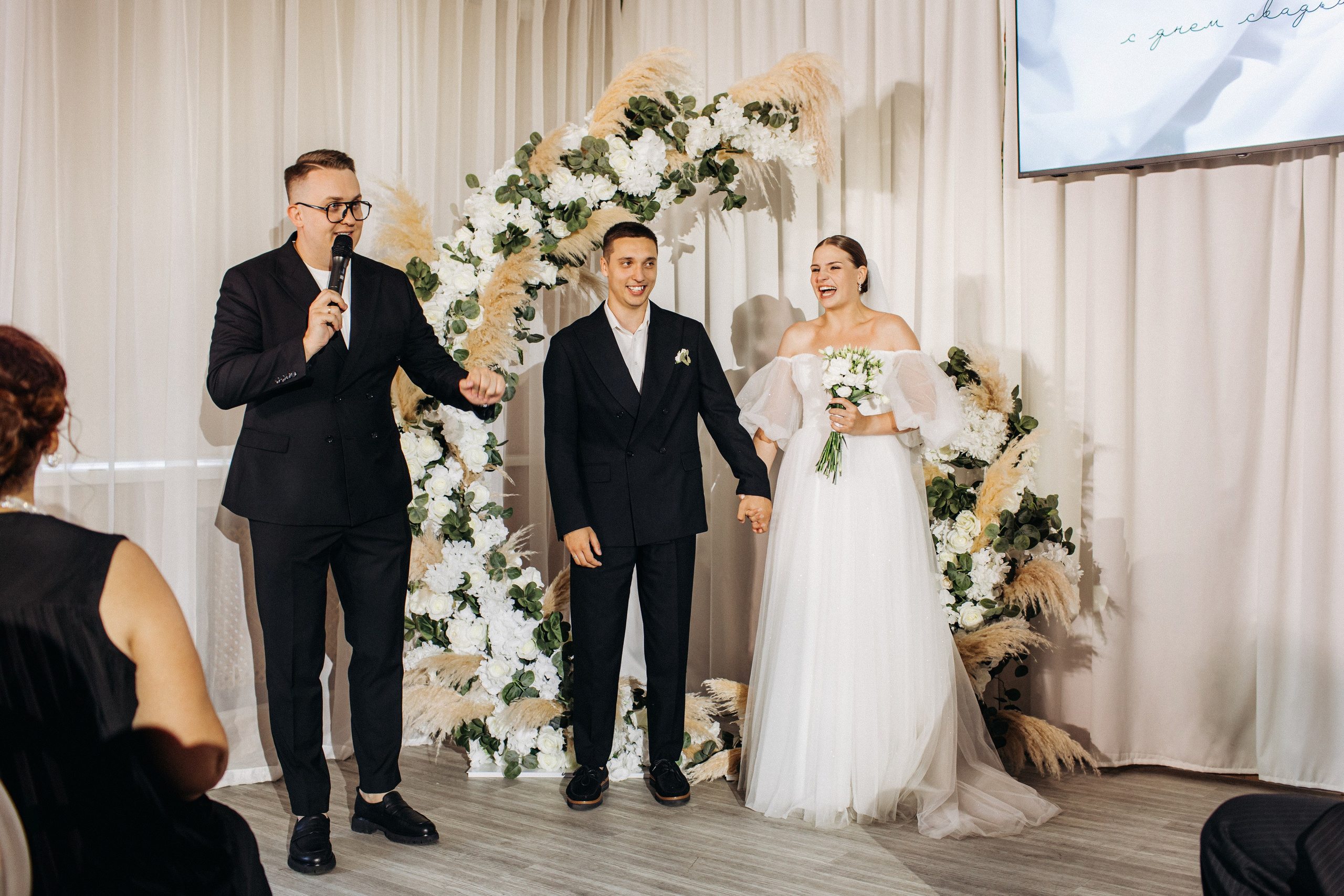 Vlad & Nadya (Saint-Petersburg, Russia). Destination wedding photographer Peter Letu