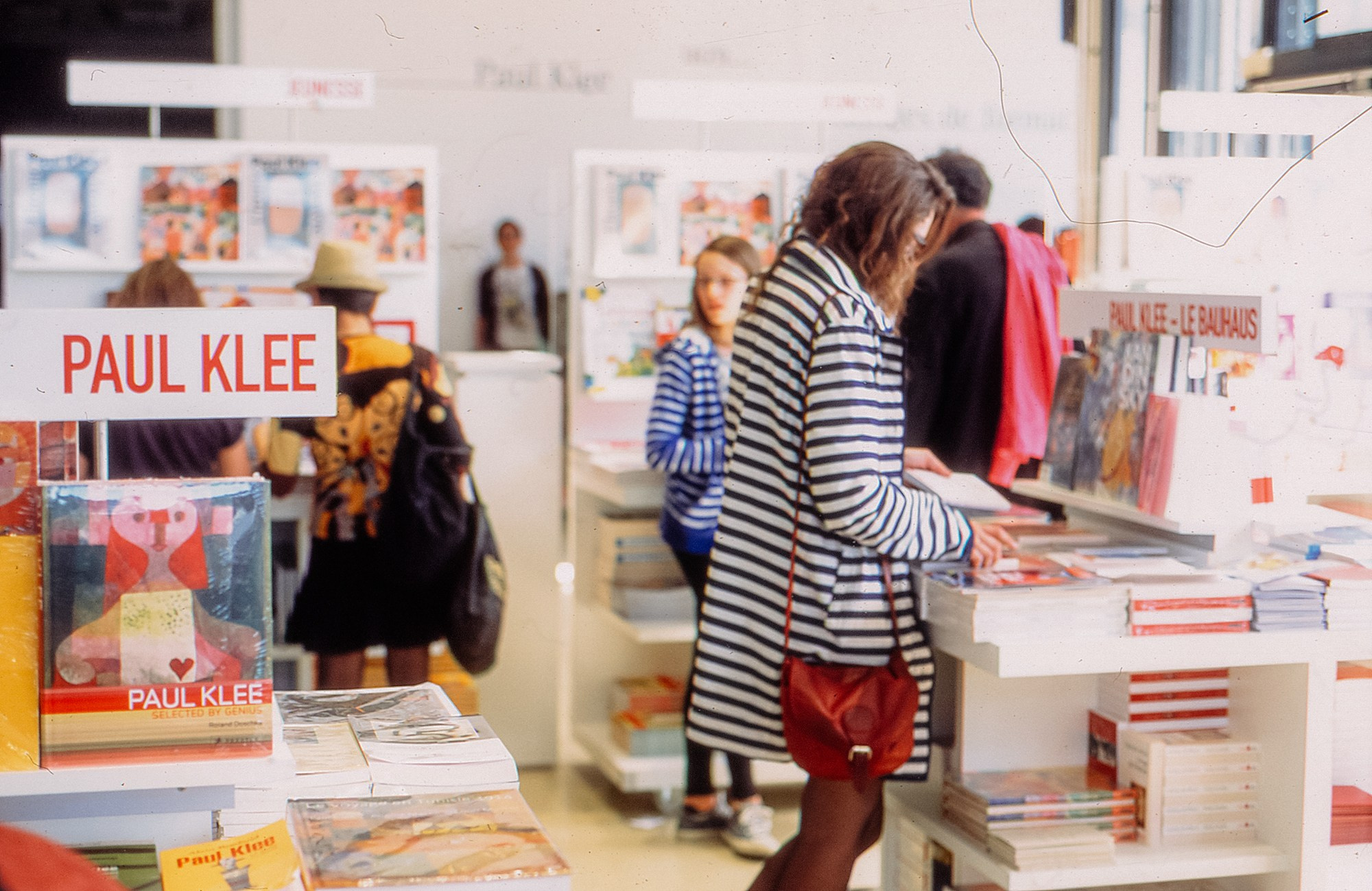 Paris photofilm slide. Iraogo