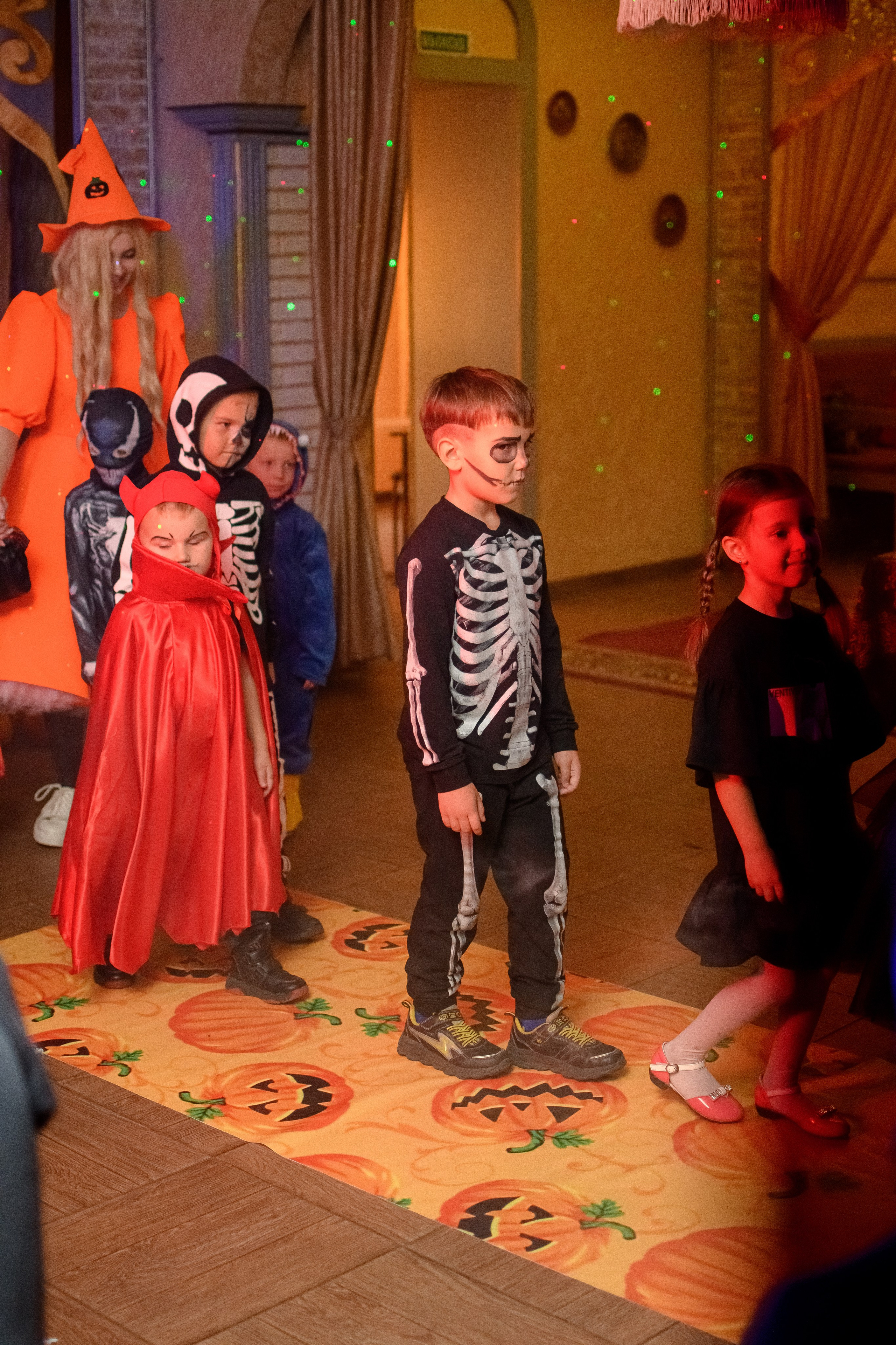 HALLOWEEN. Photokarish