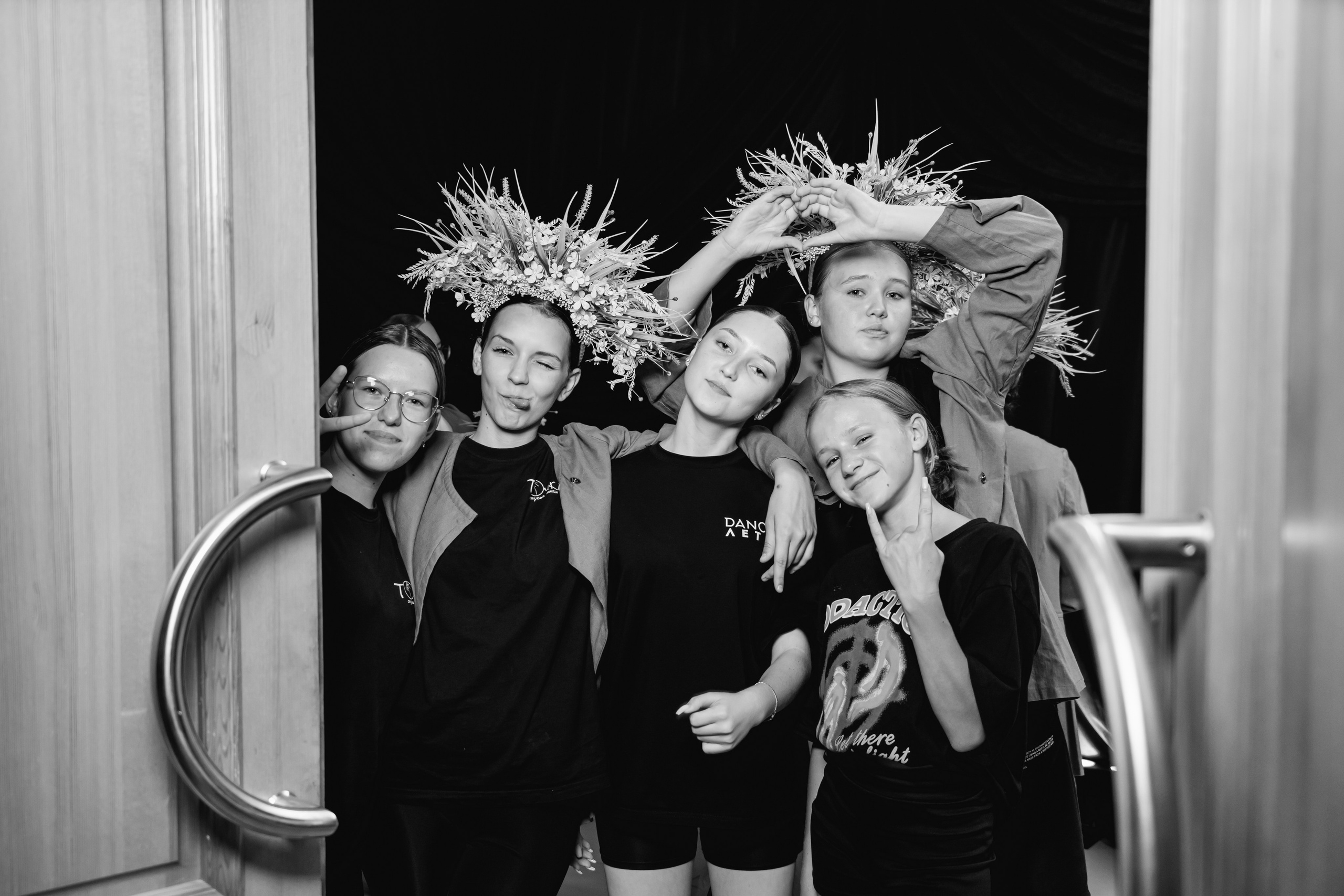 Backstage. Занимаюсь профессиональной фотографией и живу рядом с Байкалом. Работаю в разных жанрах