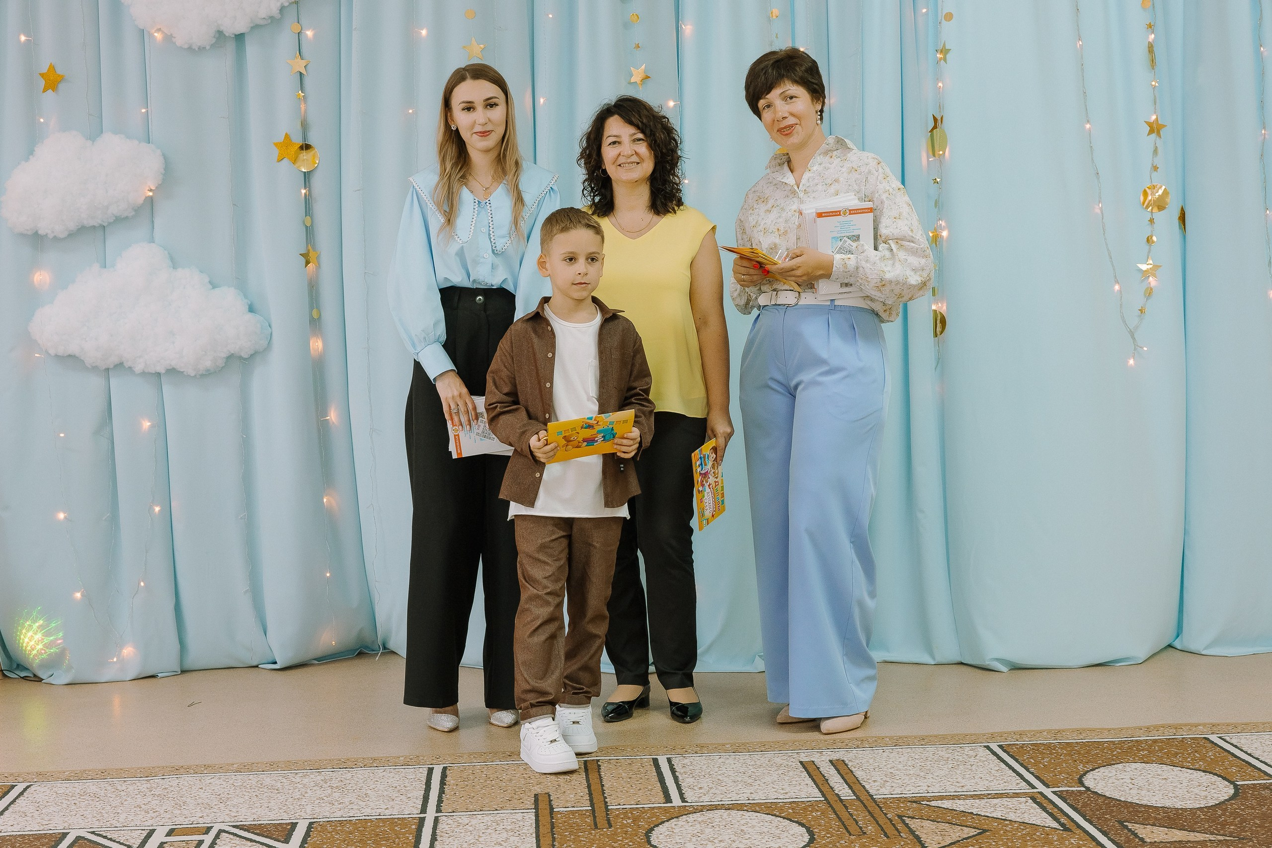 Выпускной в ДС -29. Выпускные альбомы Натальи Бутко: Новороссийск, Анапа, Геленджик