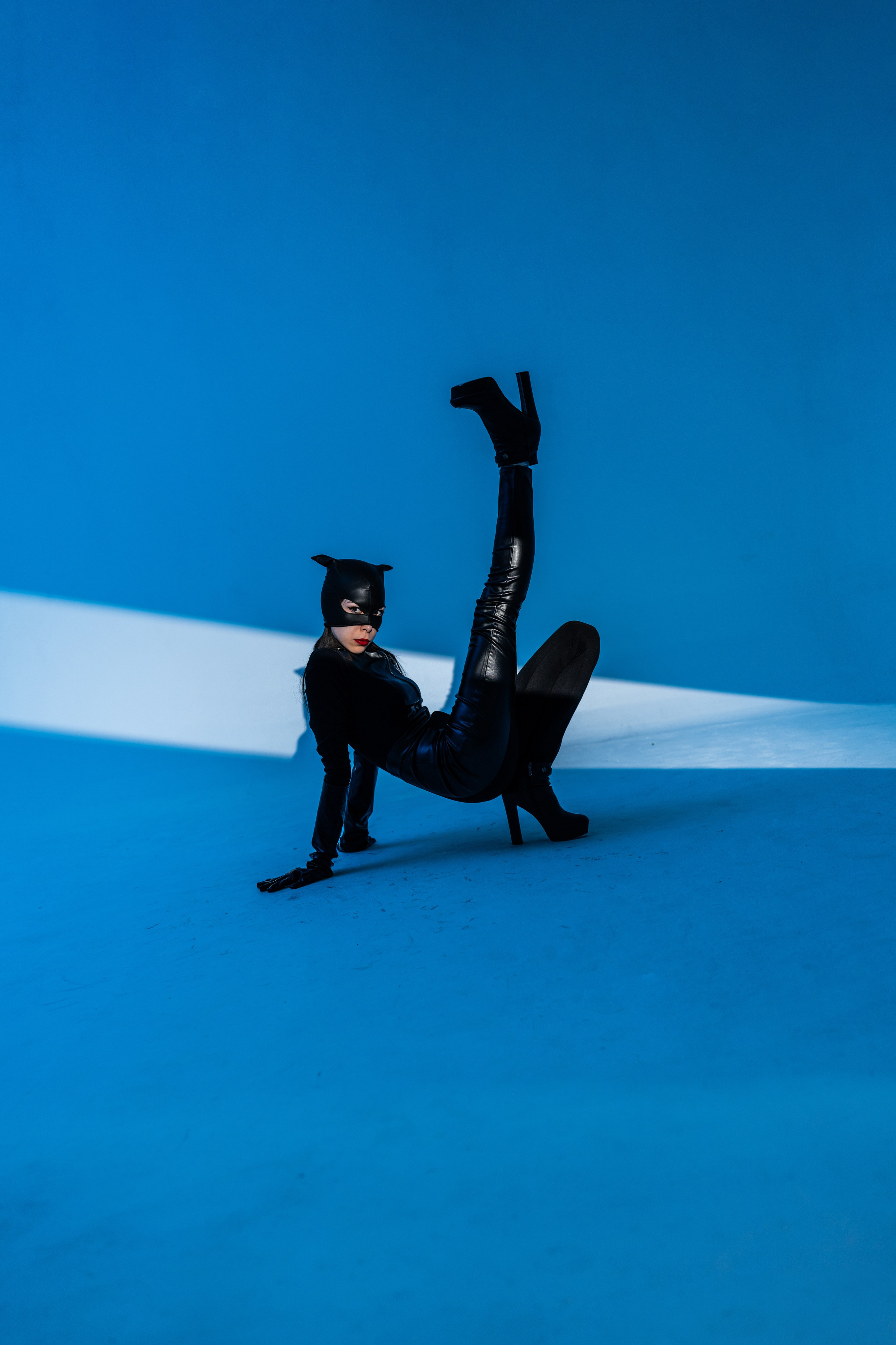 Женщина кошка. Модель Камилла. Свадебный и индивидуальный фотограф Аля Мамакова