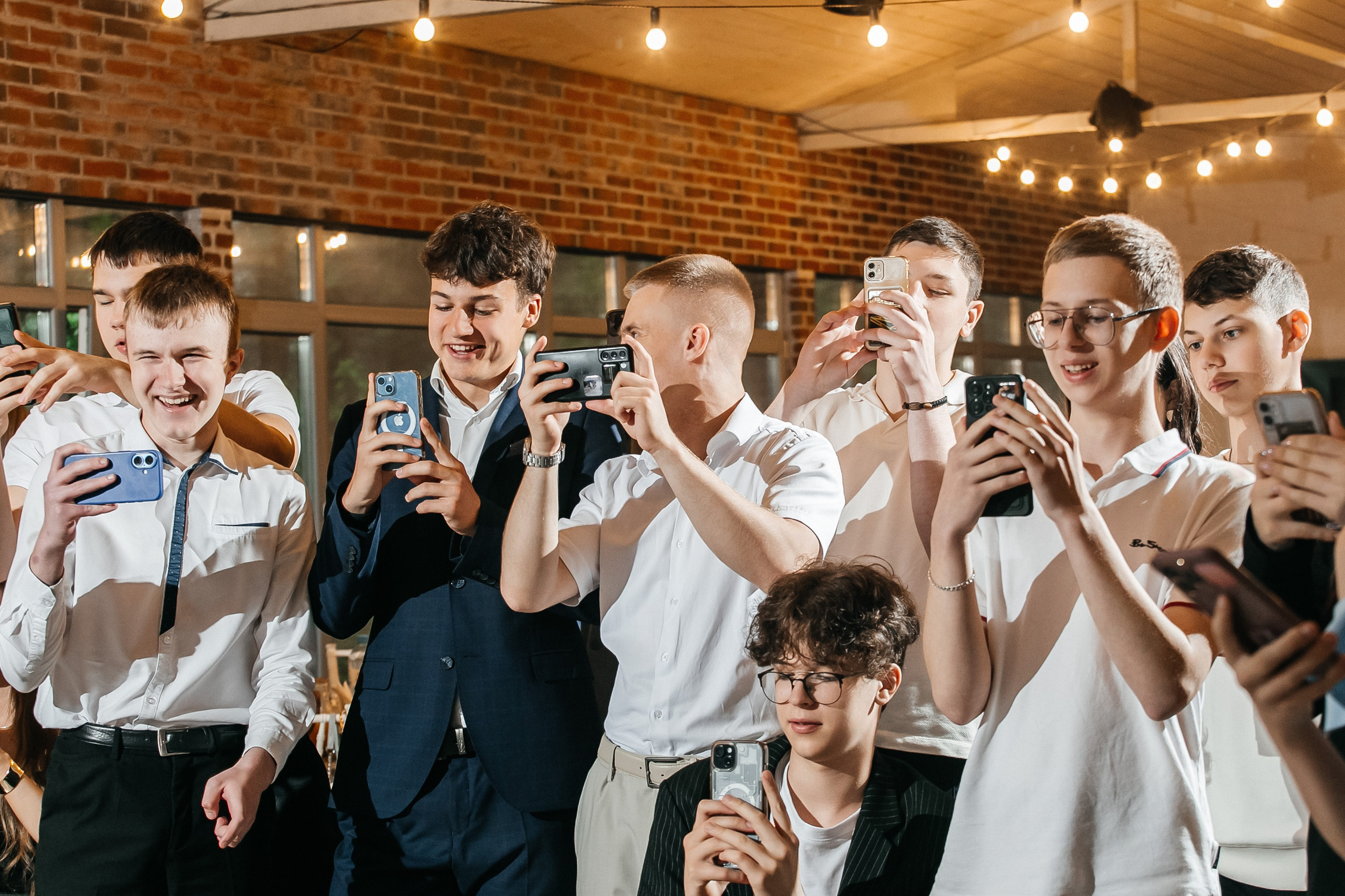 Выпускной 9 класс. Фотограф в Санкт-Петербурге Виктория Безверхая