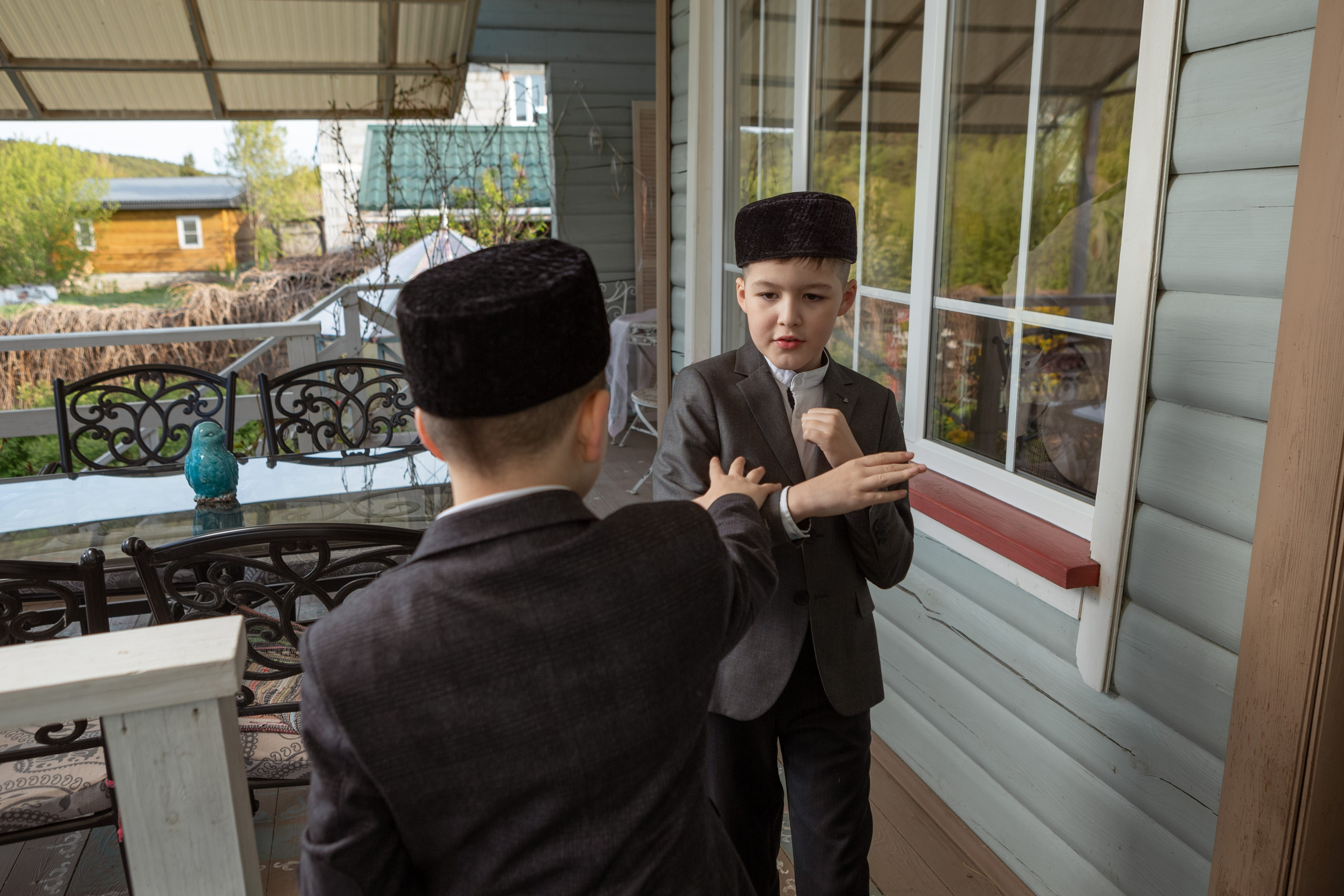 Семейная фотосессия в татарском и европейском стиле. Рекламный, предметный, репортажный, семейный фотограф и художник в Москве