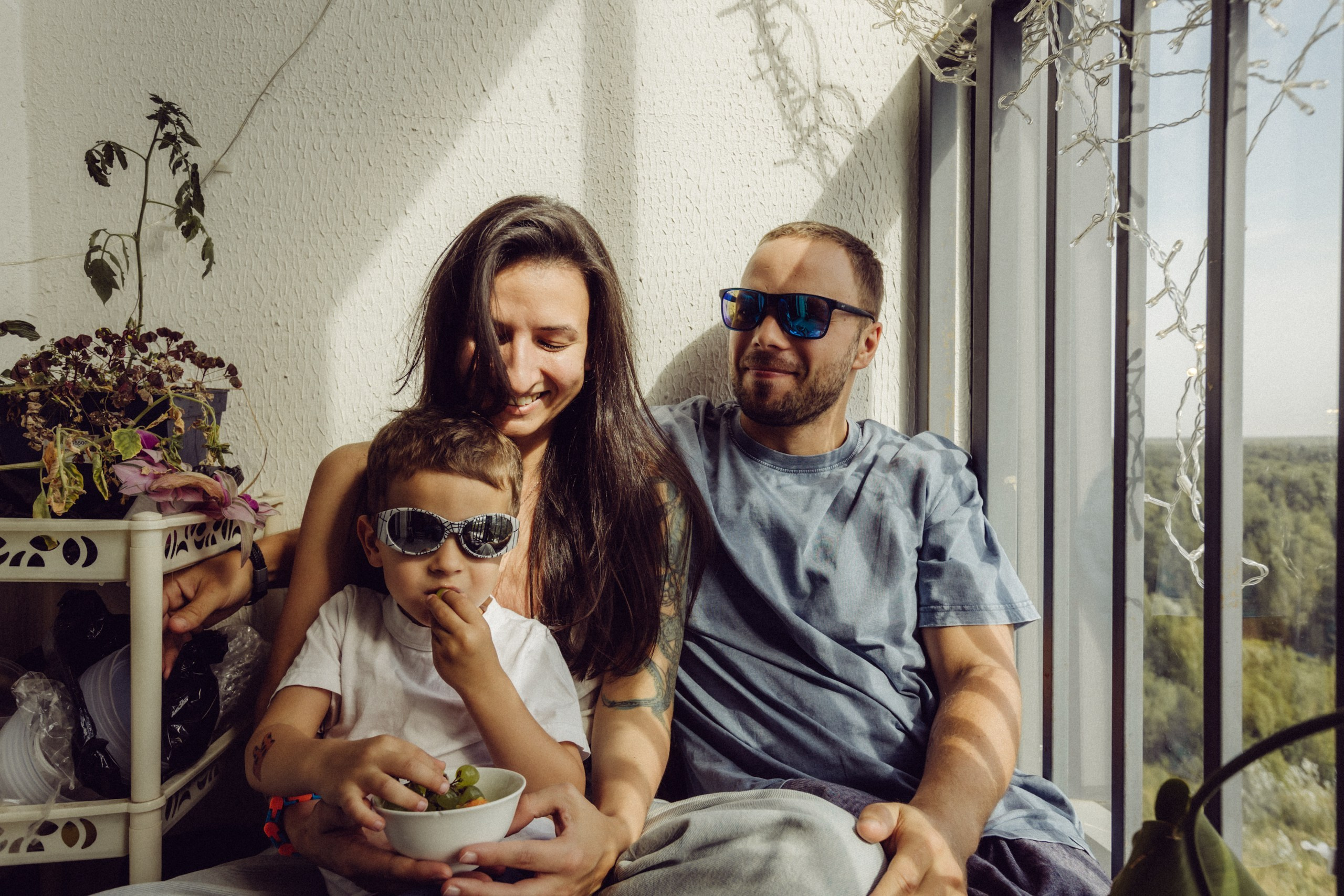 Машина, котики и таинственный шкаф. Семейный LIFESTYLE фотограф в Москве