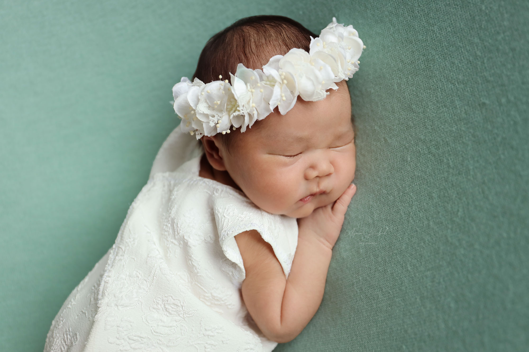 Newborn. Фотограф беременности, новорожденных и детей до года в Астане