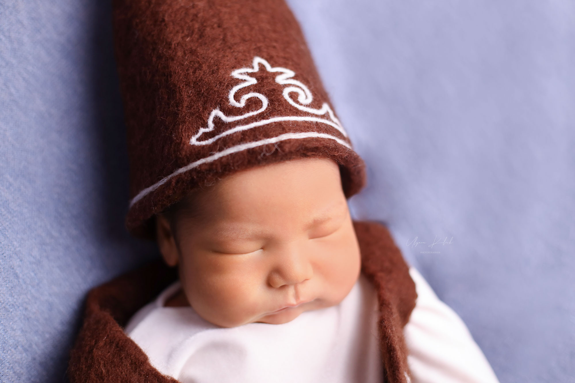 Фотосъёмка маленького Джигита. Фотограф беременности, новорожденных и детей до года в Астане