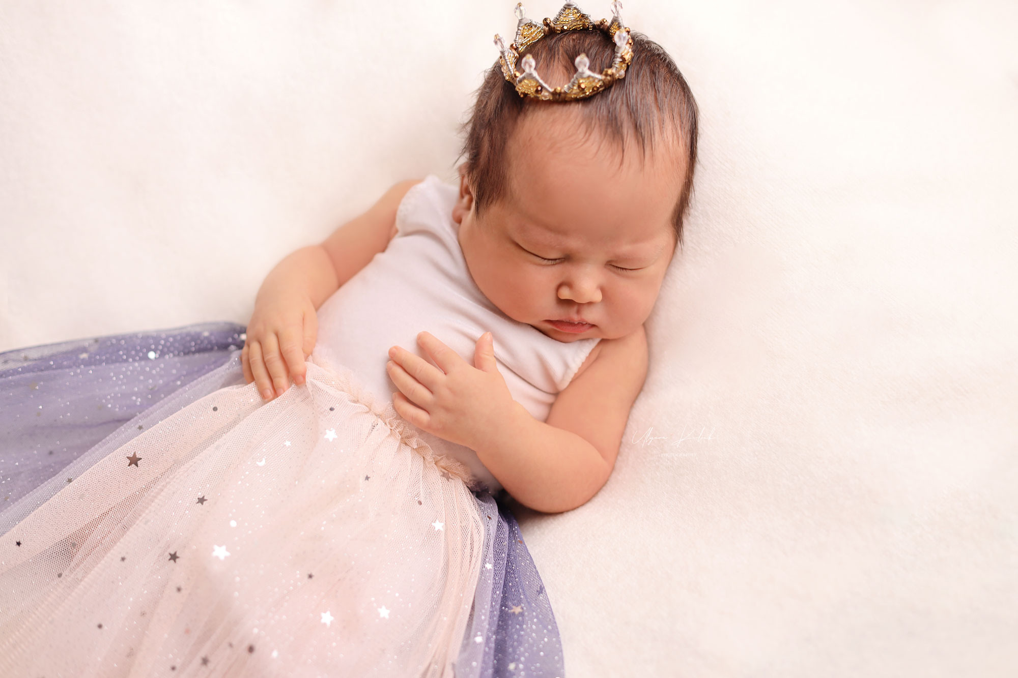 Первая фотосесия для малышки. Фотограф беременности, новорожденных и детей до года в Астане