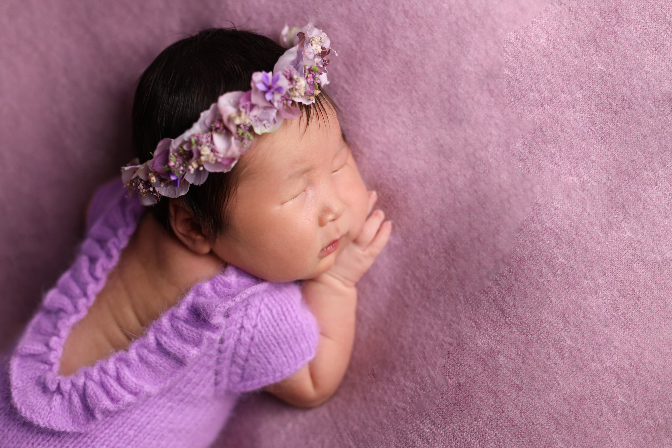 Newborn. Фотограф беременности, новорожденных и детей до года в Астане