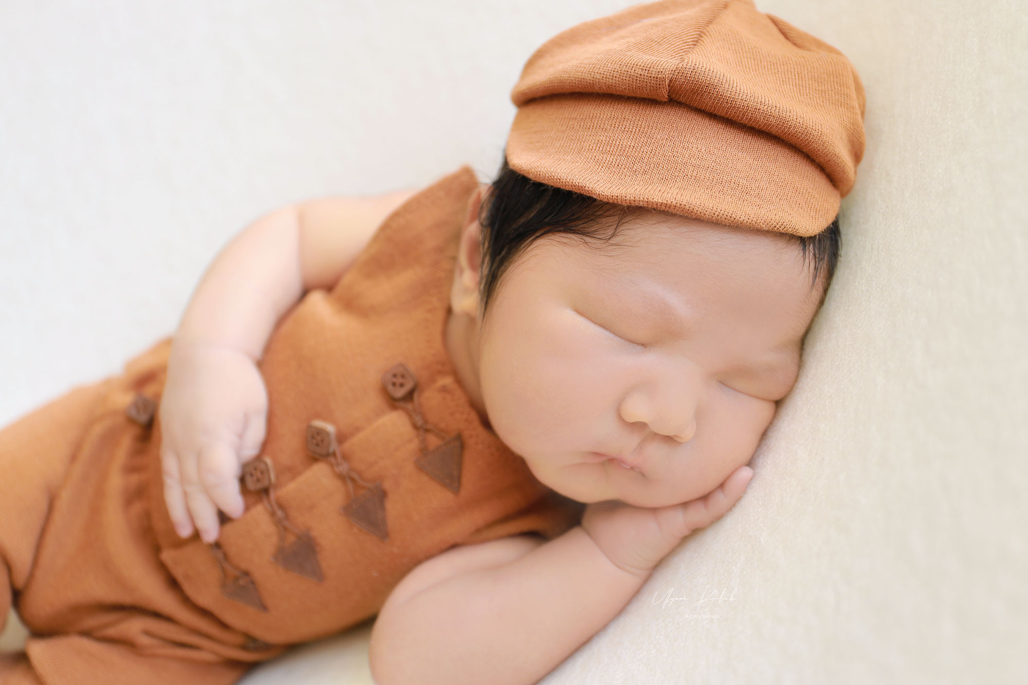 Newborn. Фотограф беременности, новорожденных и детей до года в Астане