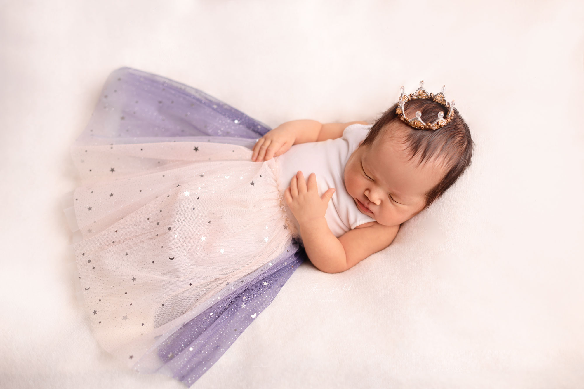 Первая фотосесия для малышки. Фотограф беременности, новорожденных и детей до года в Астане