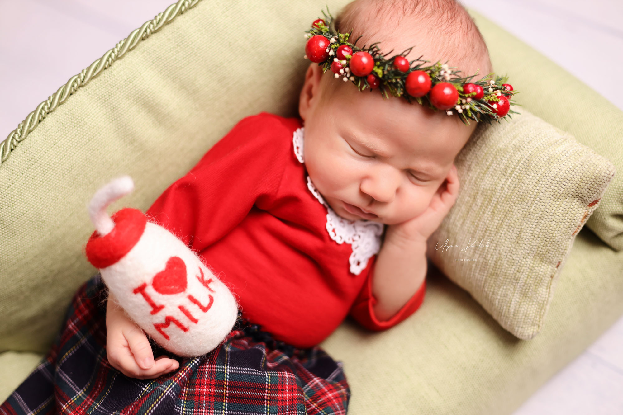 Маленький подарок. Фотограф беременности, новорожденных и детей до года в Астане