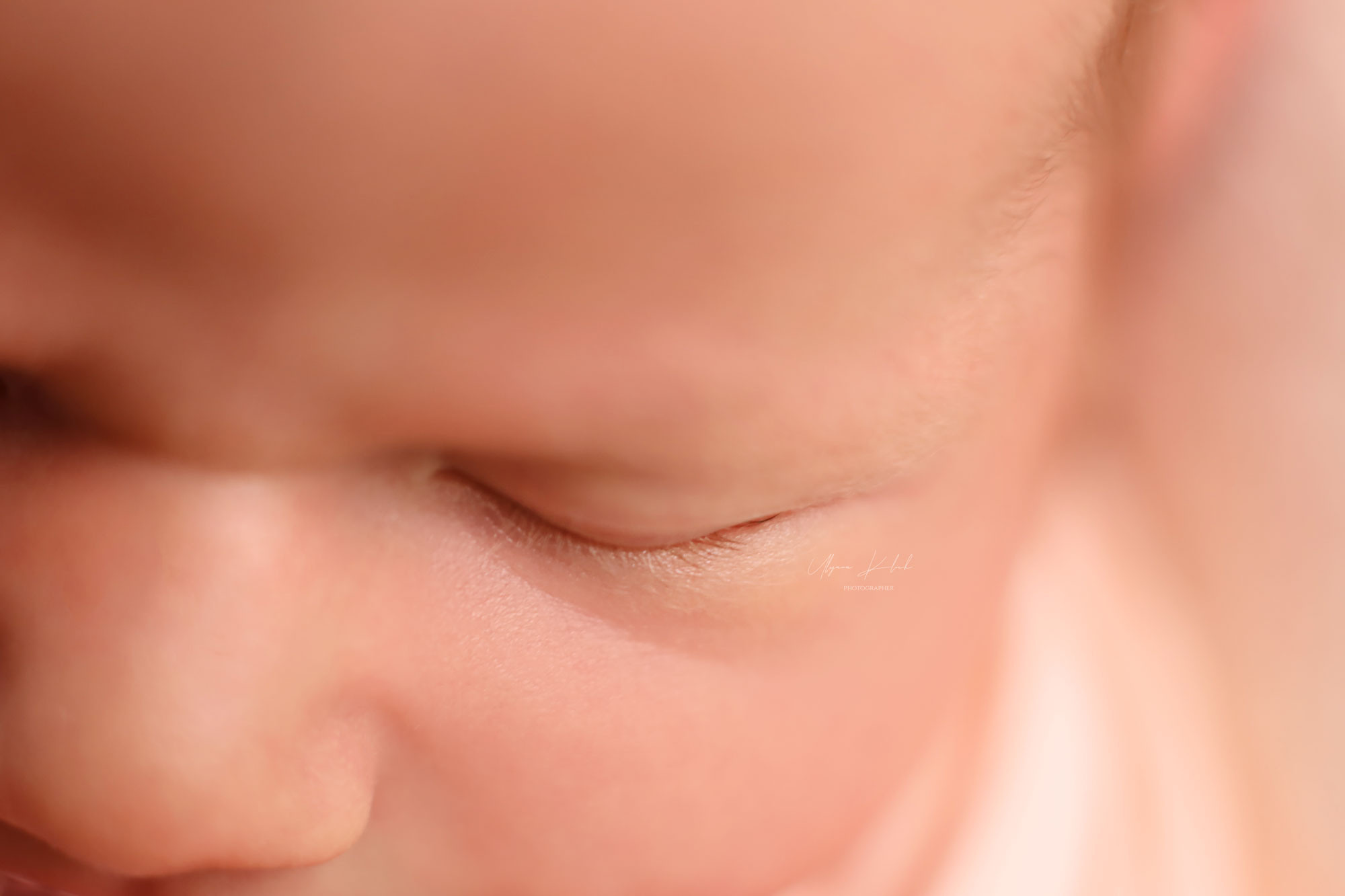 Маленький подарок. Фотограф беременности, новорожденных и детей до года в Астане