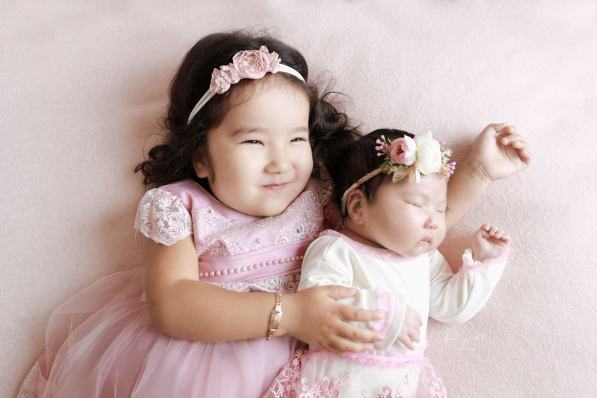 Newborn семейные. Фотограф беременности, новорожденных и детей до года в Астане