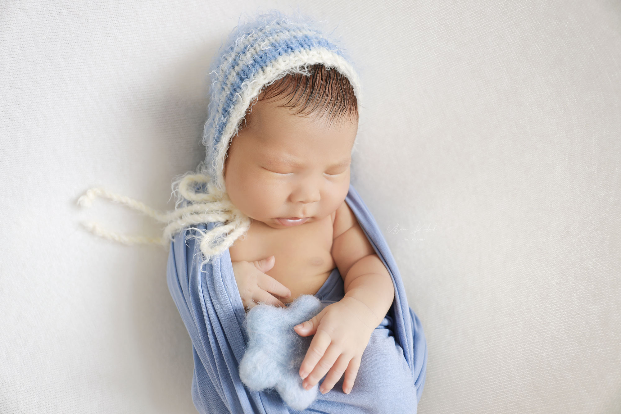 Фотосессия для малыша. Пакет «Minimal». Фотограф беременности, новорожденных и детей до года в Астане