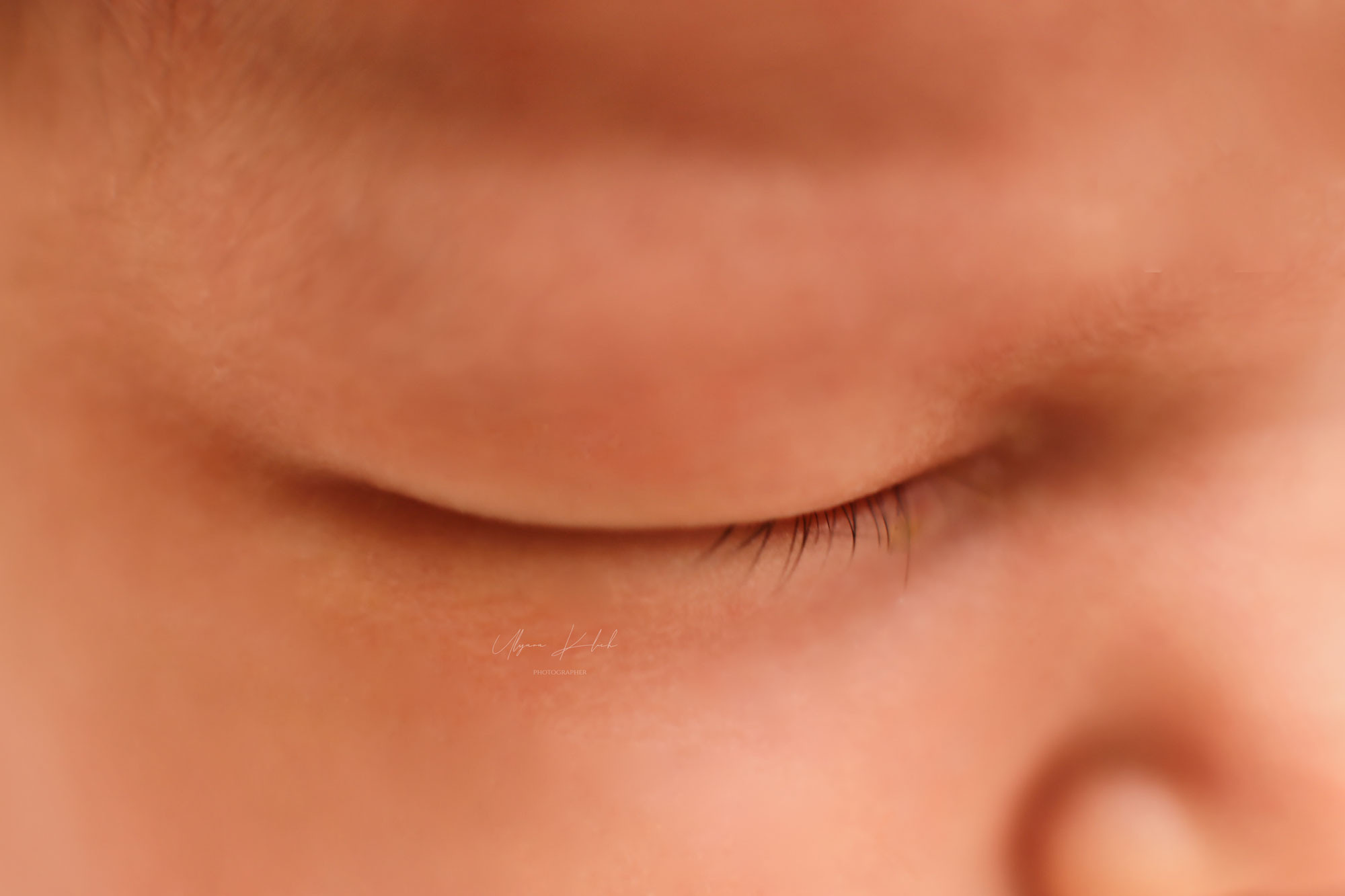 Первая фотосесия для малышки. Фотограф беременности, новорожденных и детей до года в Астане