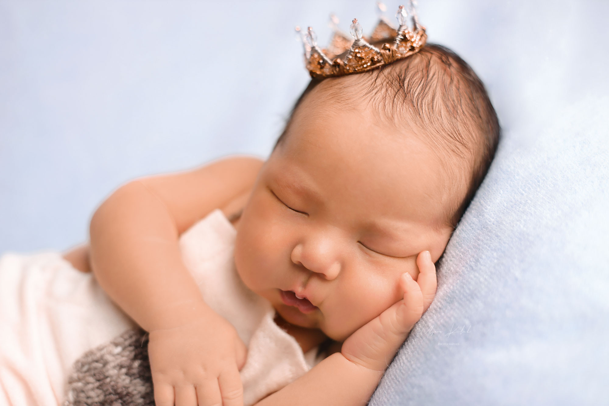 Фотосъёмка маленького Джигита. Фотограф беременности, новорожденных и детей до года в Астане