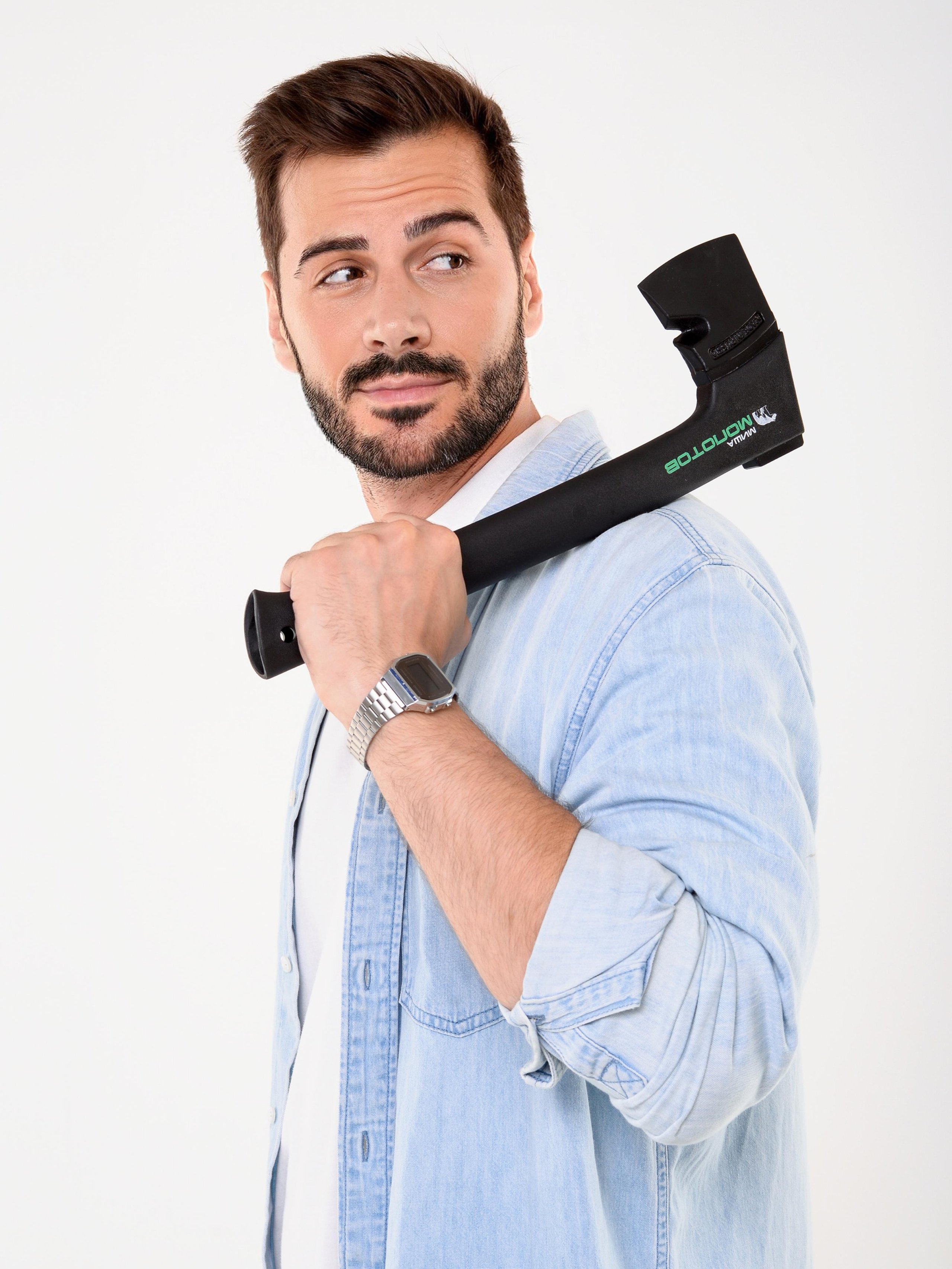 Модельная съемка на циклораме для маркетплейсов. ТМ Продакшн — Съемка для маркетплейсов в Москве