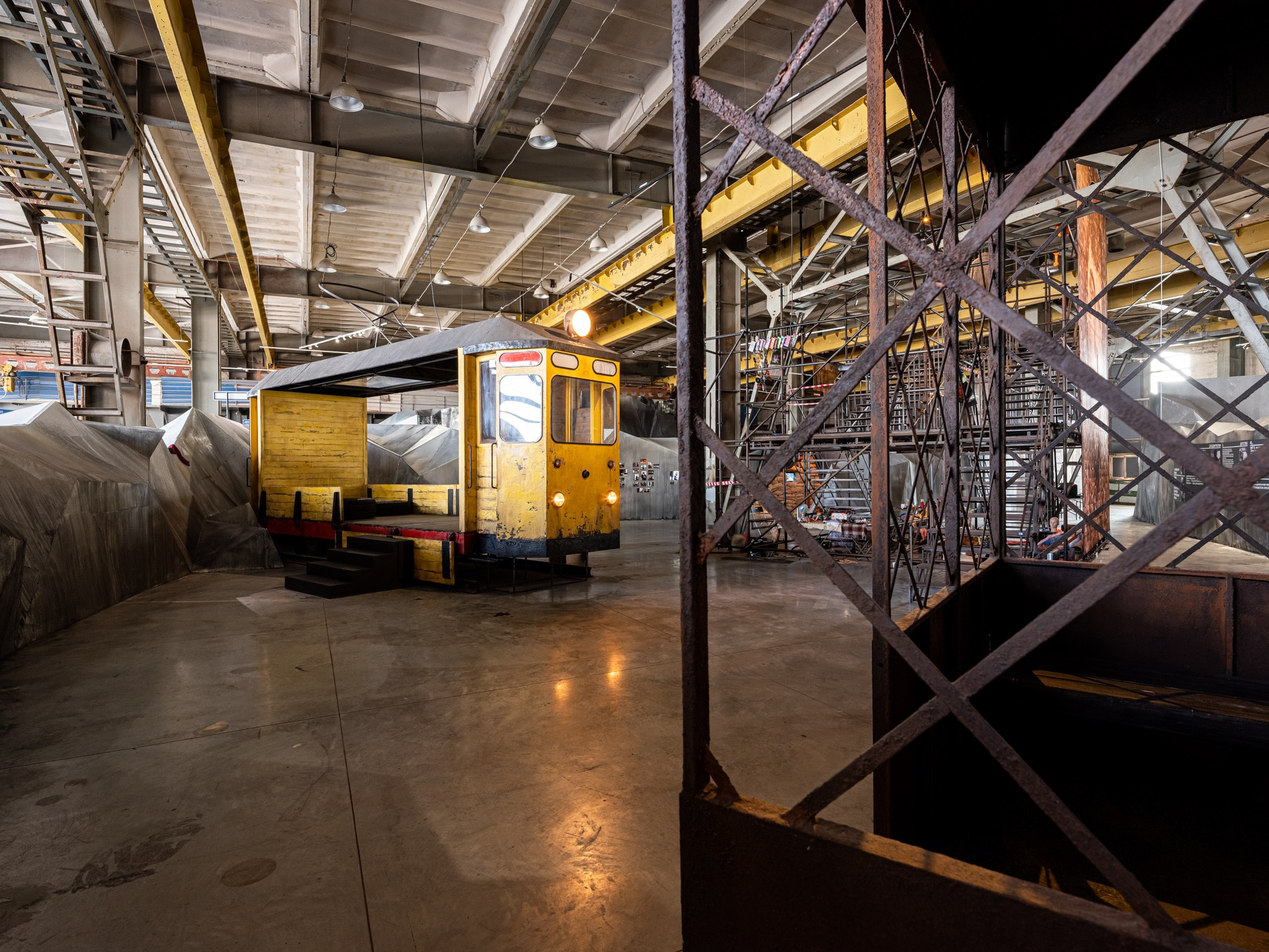 Выставка-путешествие «Балабанов» Севкабельпорт (СПБ) Planet9 2023. Фотограф Василий Буланов